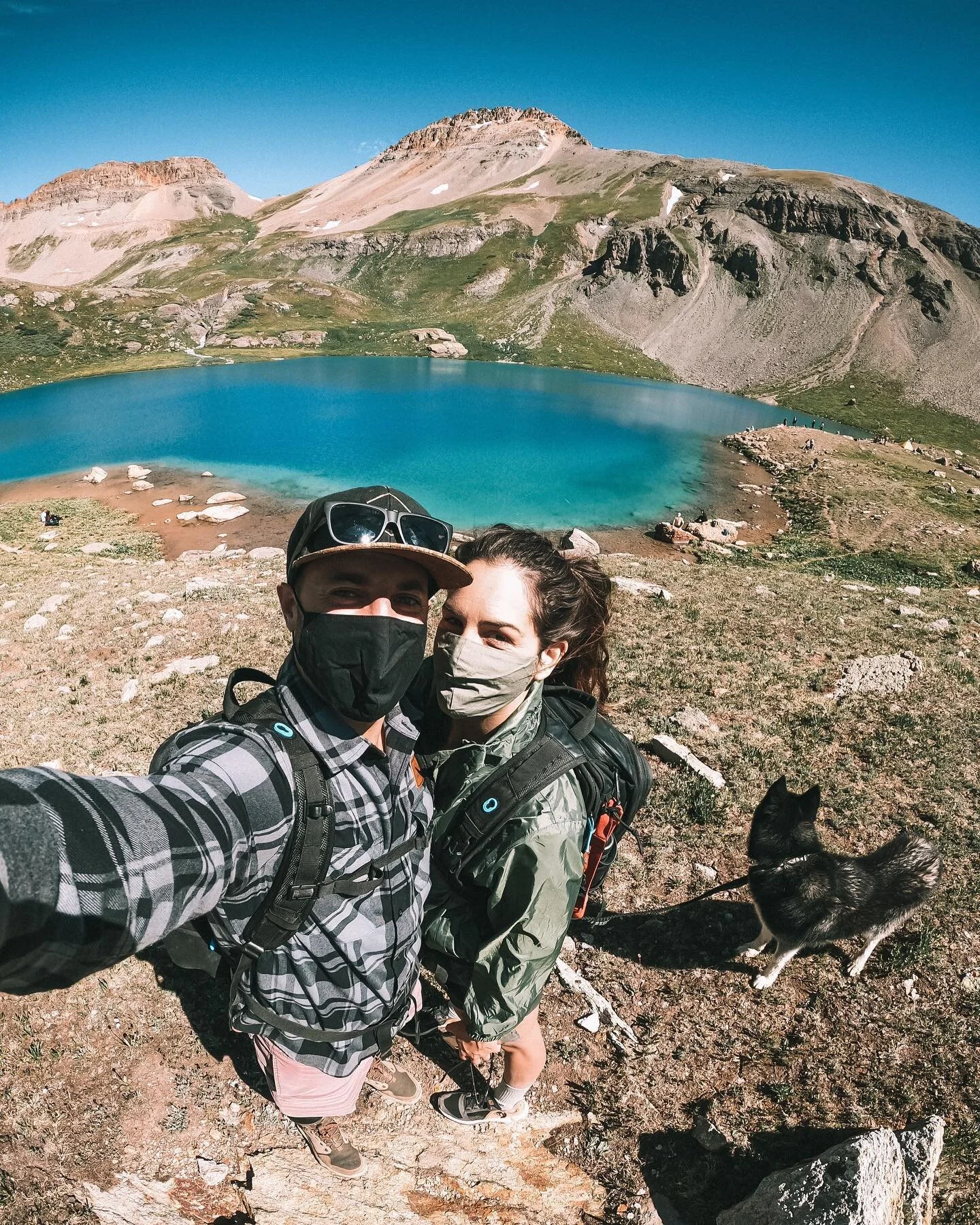 Realized I should have put these photos with the last post, but deleting and reposting didn&rsquo;t sound as fun.
.
But! We made it to the top, had a beer and walked down 👍 // #LaidOffVanLife
&bull;
&bull;
&bull;
#ChooseMountains #SummitBeers #Views