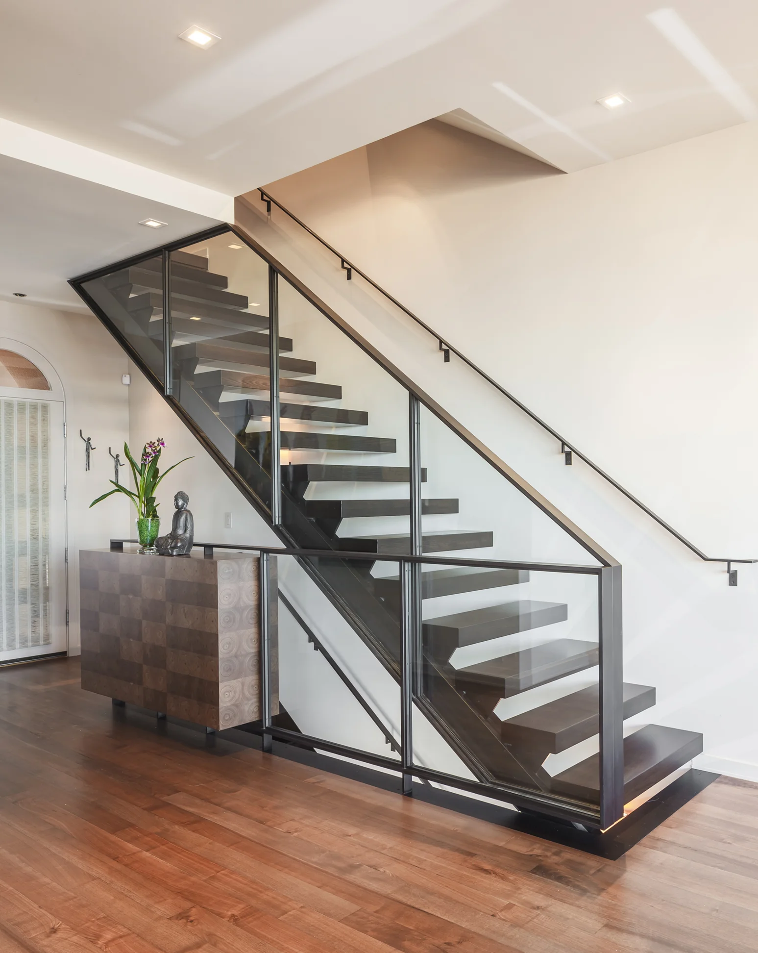 Entry_Stairway_3459.jpg