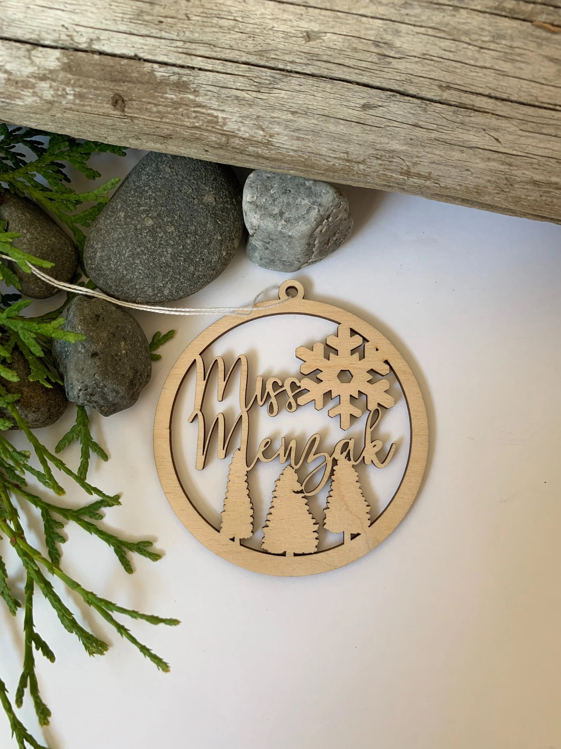 E7AE80F4-A182-40A7-B8E5-762B5CB5552A