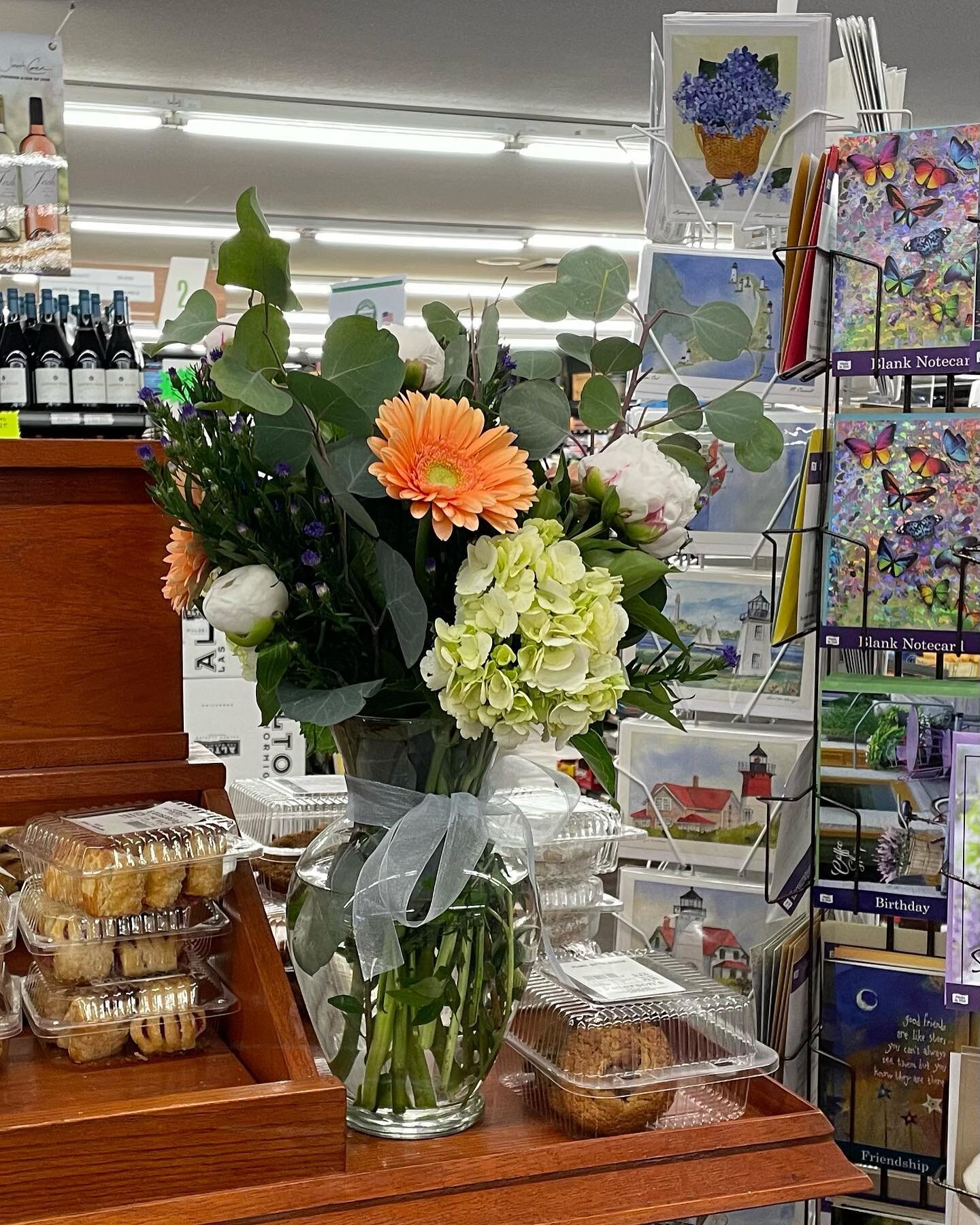 We are loaded with flowers, gifts, and special treats for Mother&rsquo;s Day! Don&rsquo;t forget to treat your Mom and make her day! Mother&rsquo;s Day is Sunday! #petersonsmarket #capecod #yarmouth #yarmouthport #shoplocalcapecod #eatlocalcapecod