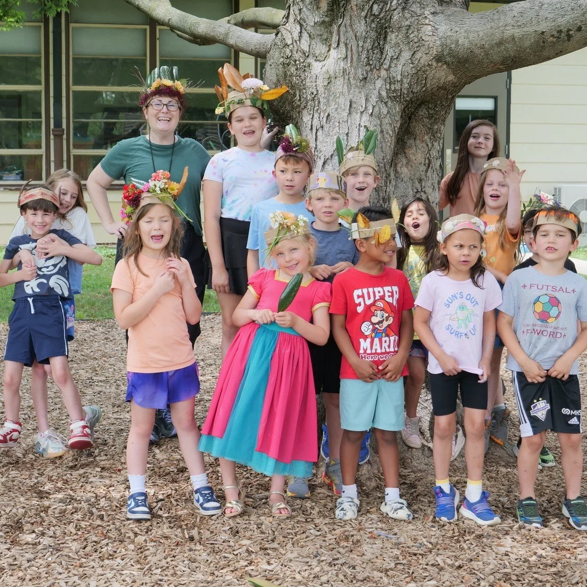 Happy Friday &ndash; it's time for a photo roundup! 📸☀️
Camp Walden has been buzzing with fun this week:
💦 Outdoor water play in Traditional Camp
🧚&zwj;♀️ Handcrafted wings &amp; whimsical hats from Wild Walden: Nature Craft Camp
🍝 Delicious dish