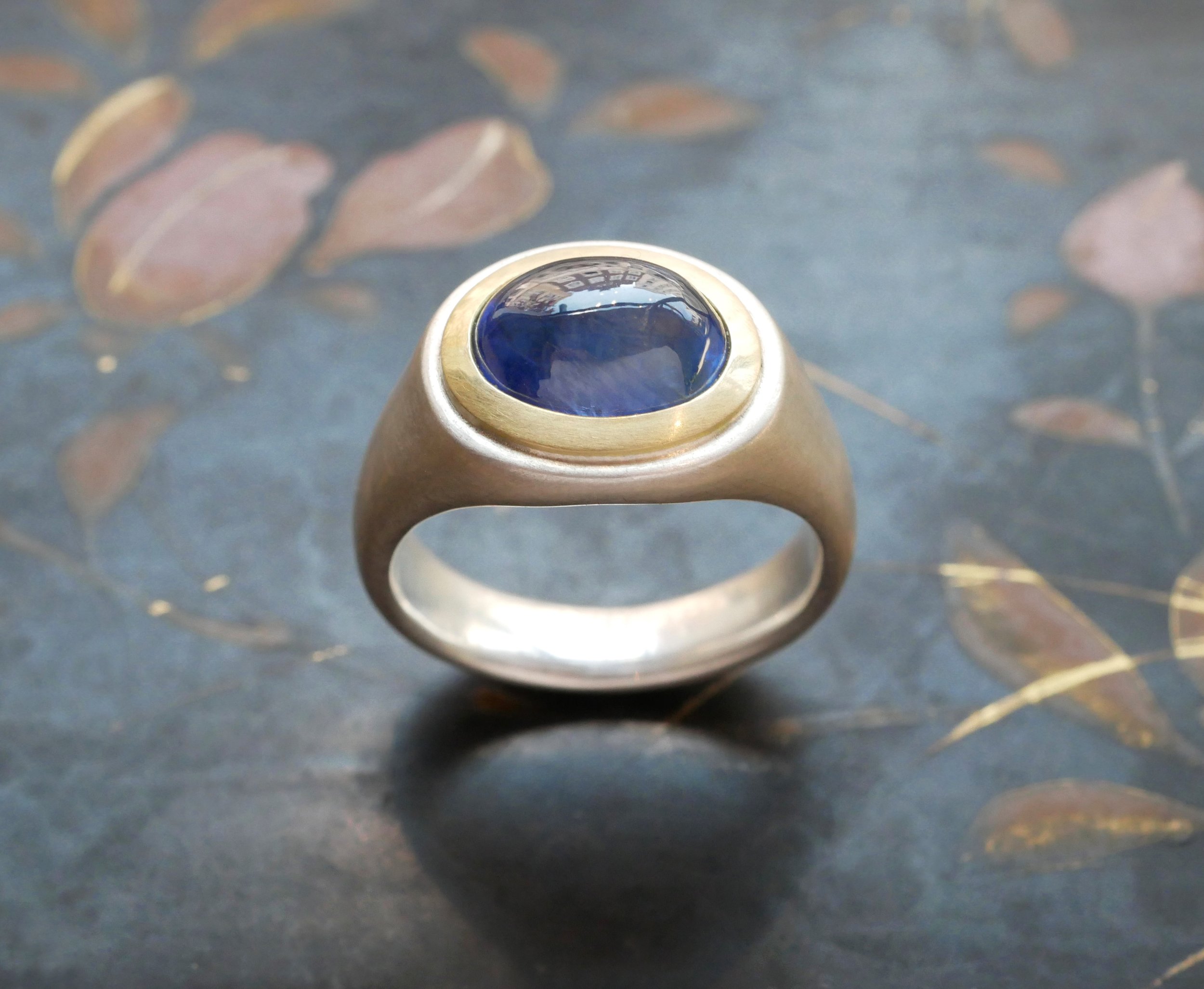 ring_sapphirecab1.jpg