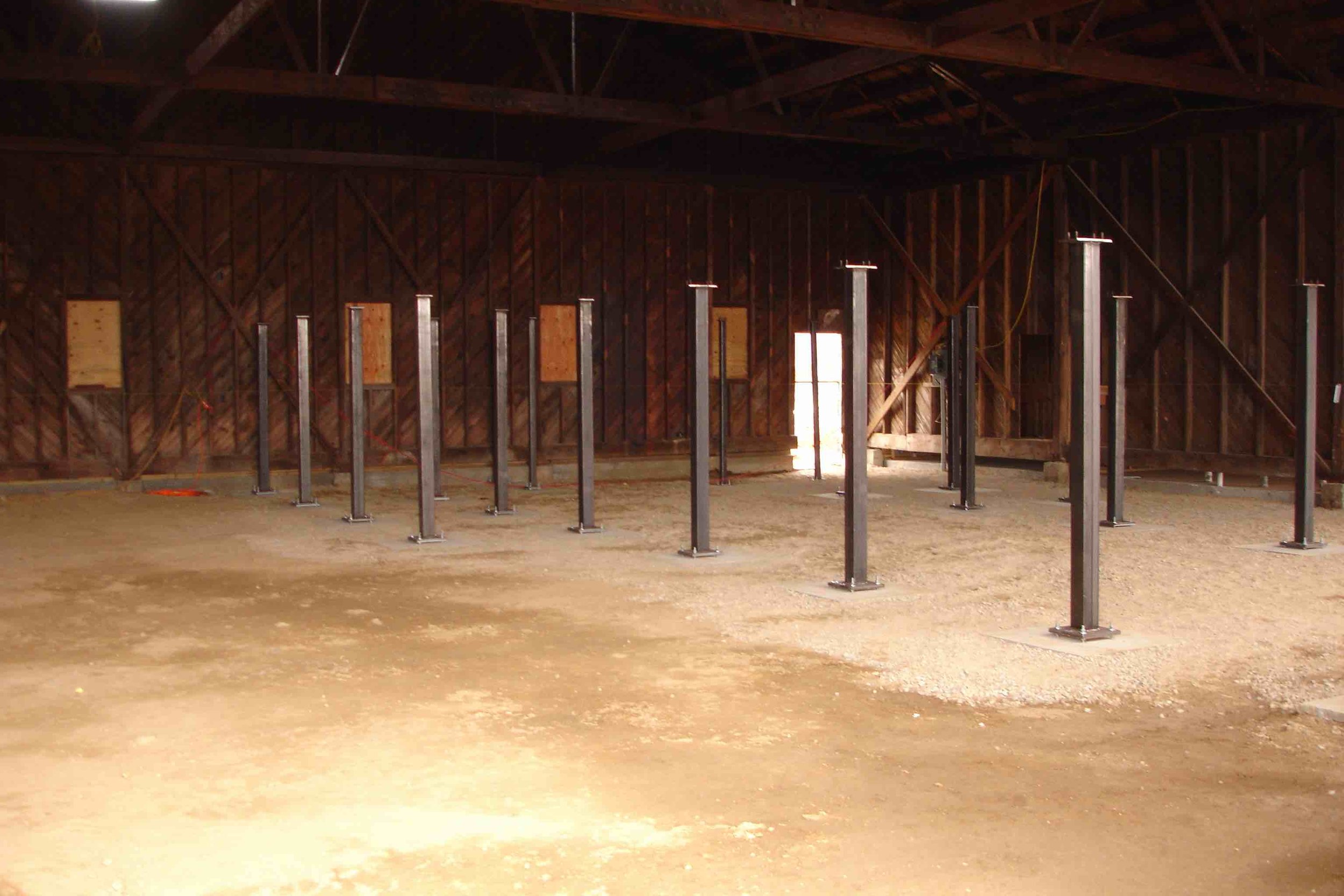 hangar 2007 _ 1-08 002.jpg