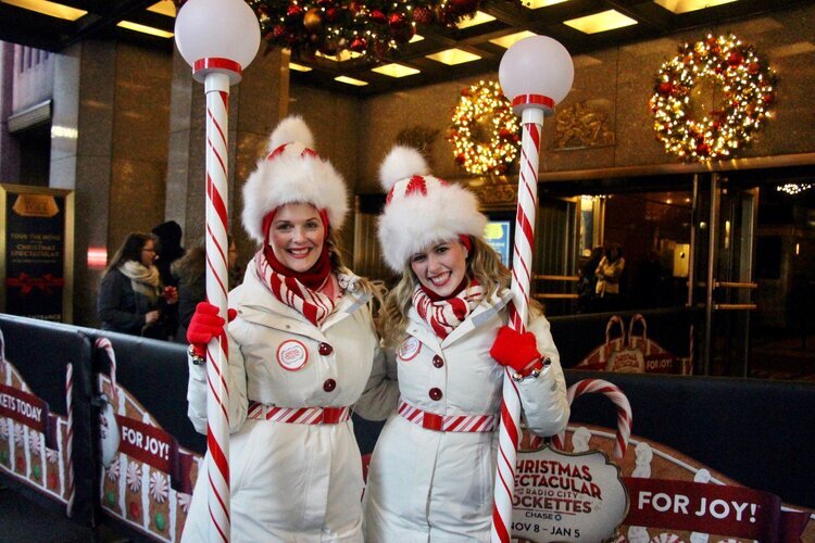 theatreMAMA's Candy Cane Greeters at Radio City