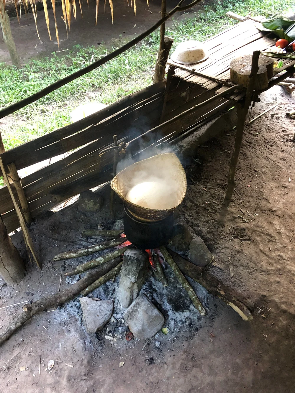 Cuisson traditionnelle du riz gluant