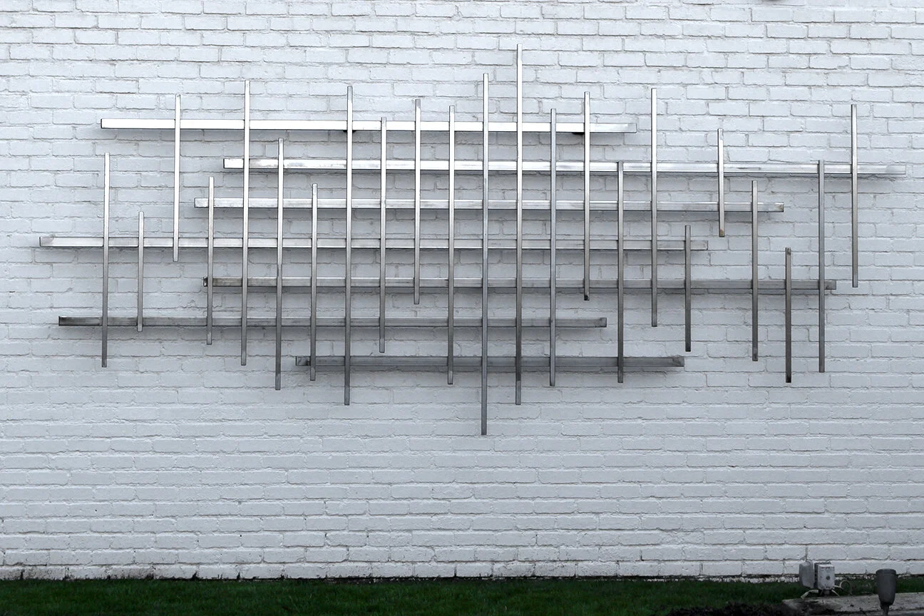 e&c_wall_c.jpg