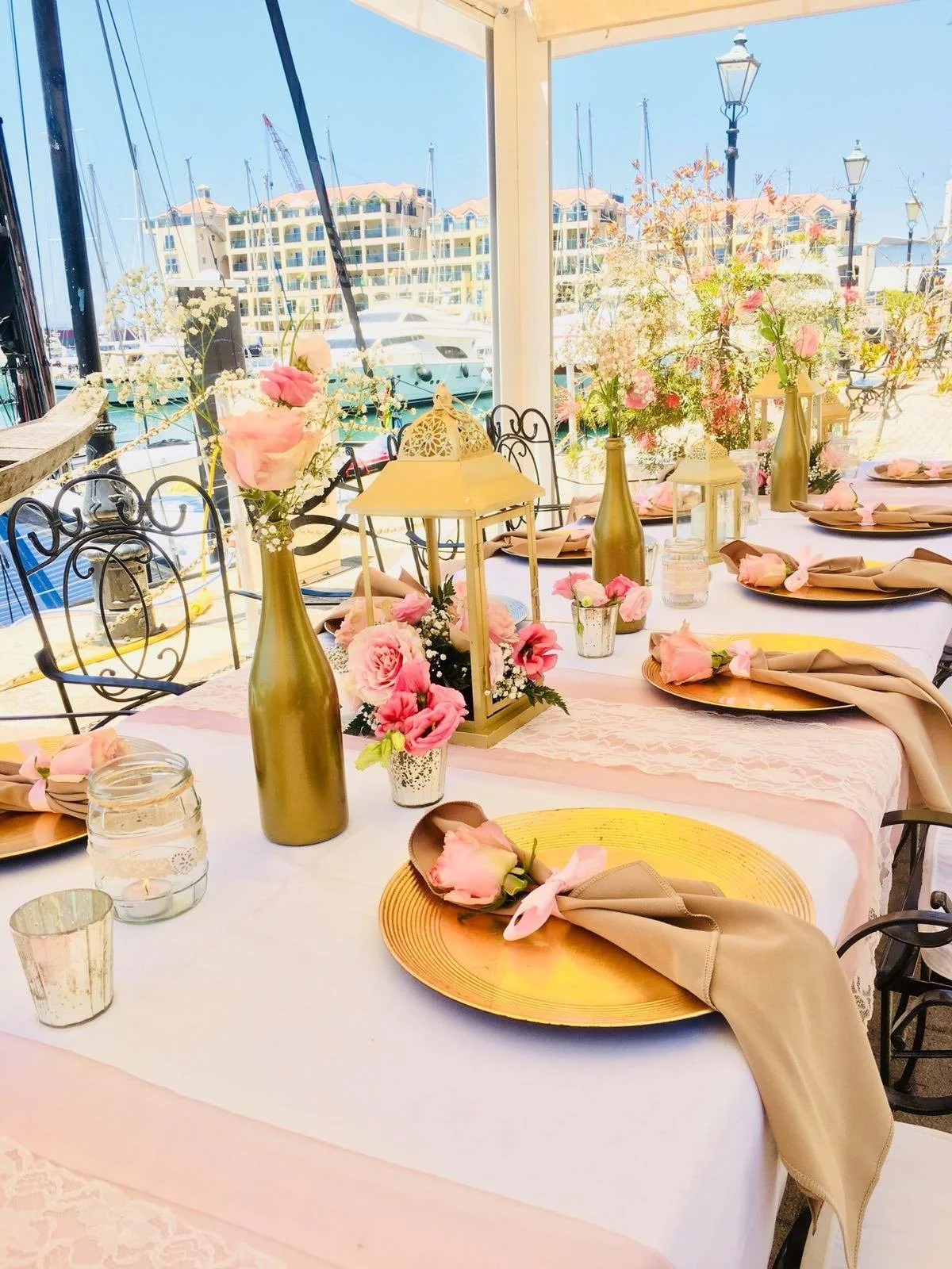 Need to Know The restaurant caters for all diet requirements & there are multiple menus to chose from They can host a party of 8 in the small area and a party of 50 guests in the large area. For dining they can hold 80 guests in both the conservatory and dining area.