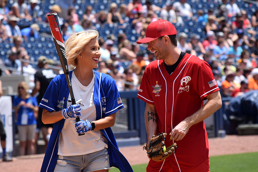 Celebrity-Softball-Game-First-Tennessee-Park-City-of-Hope.png
