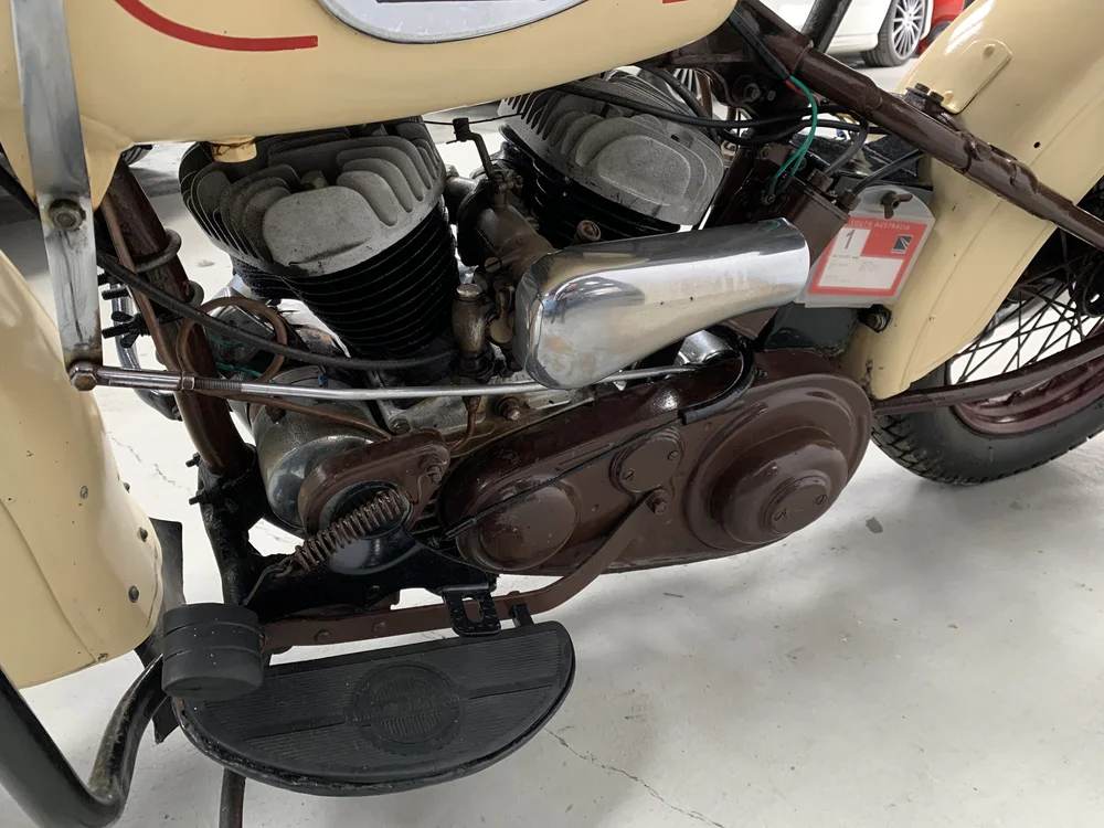 Harley Davidson model 40-W 1940 — Rainsford Collectable Cars