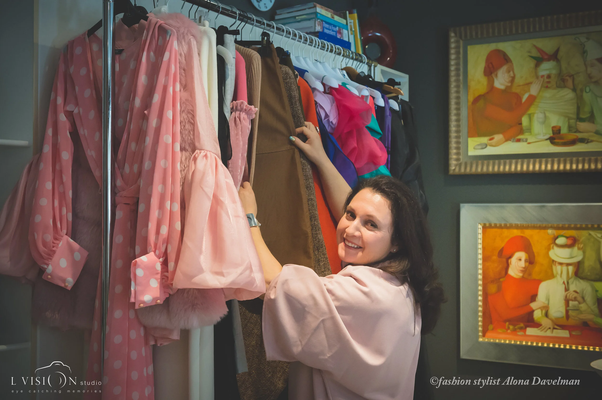 Alona Davelman Fashion Stylist