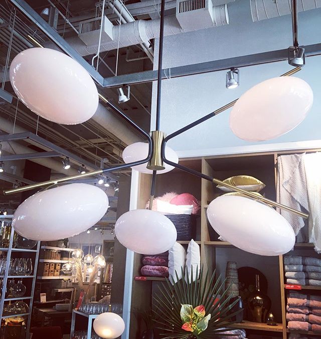 My favorite place by far to buy light fixtures is @westelm. I love all of the contemporary styles and variations available, and they always inspire me! Just saw this one at the #palmsprings store today. 💯% on point. #modern #remodel #lighting #dinin