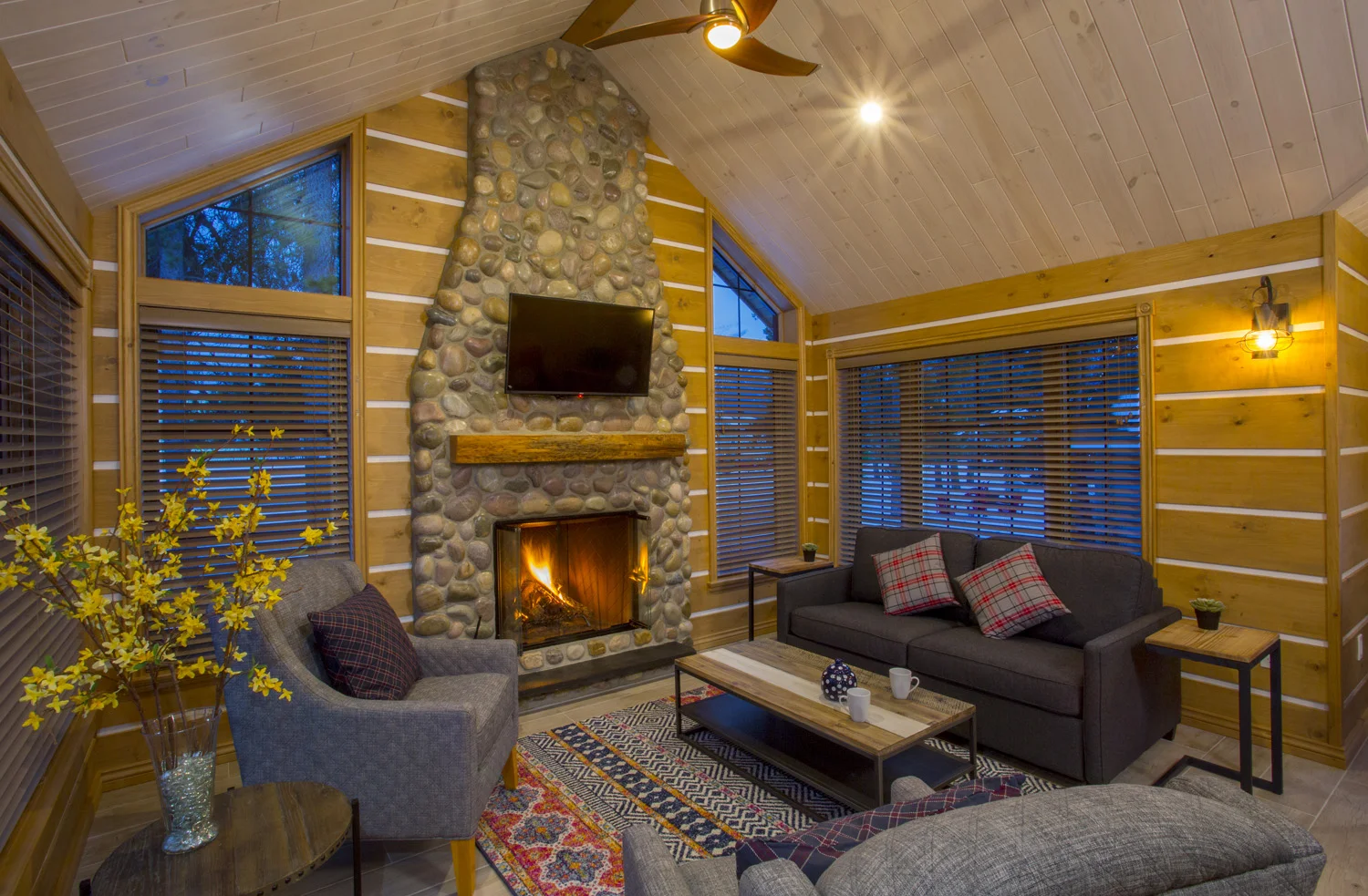 Cabin 4_1.jpg