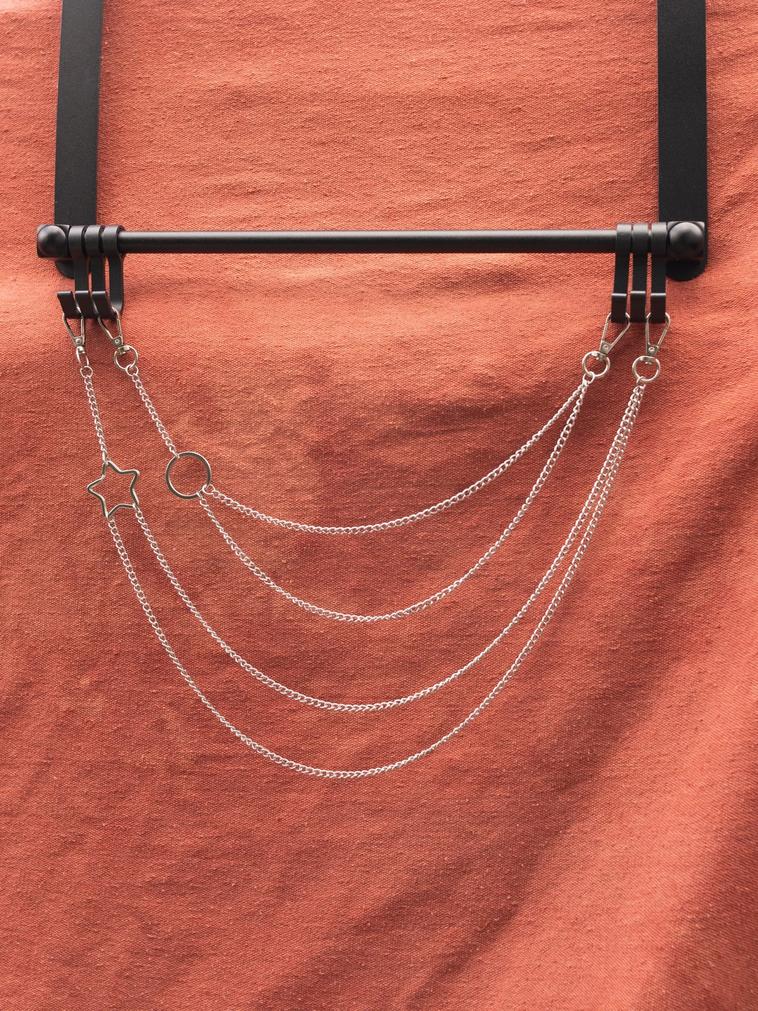BELTCHAINS_002.jpg
