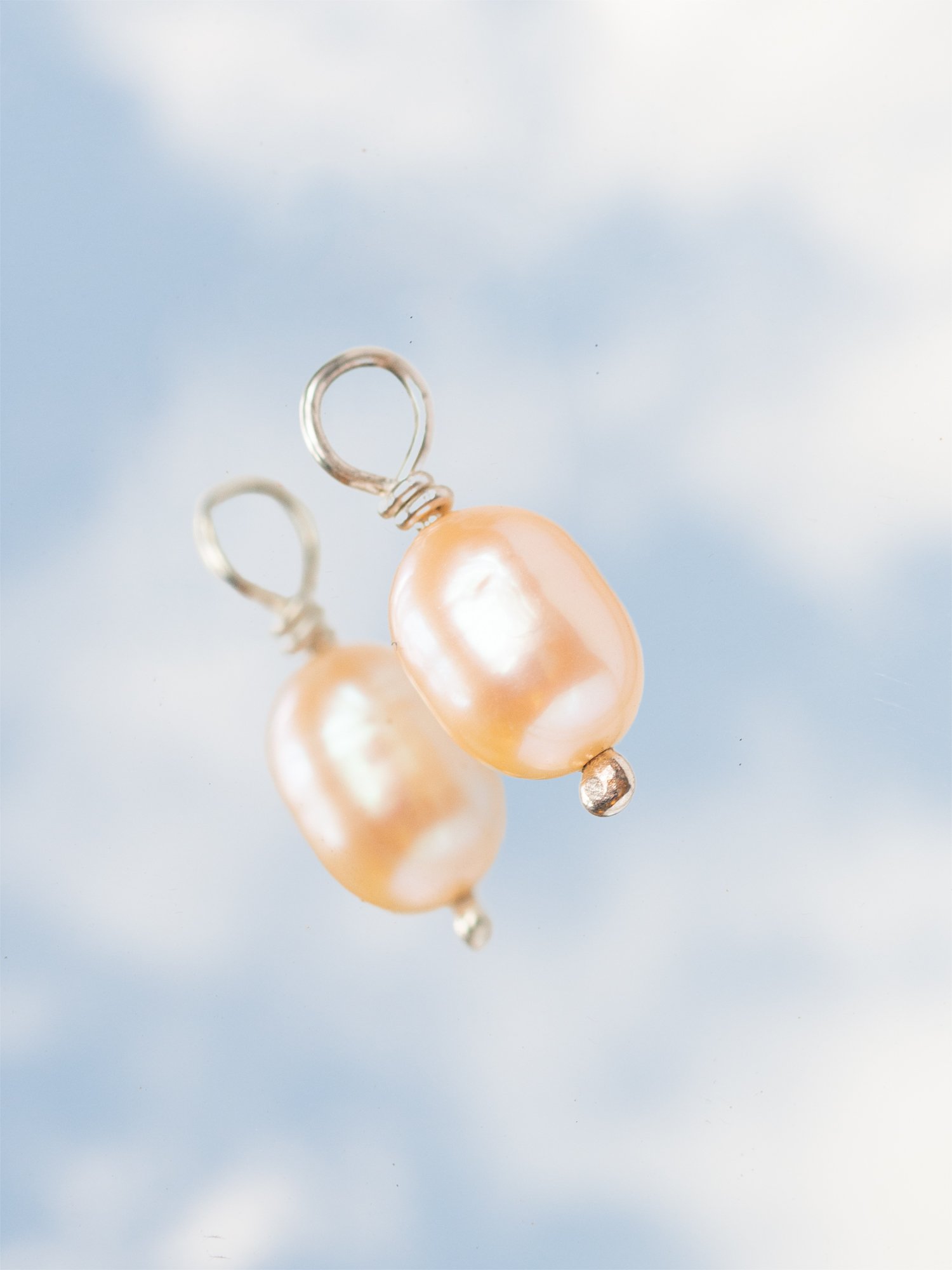 SILVERPEARLS_01_cloud.jpg