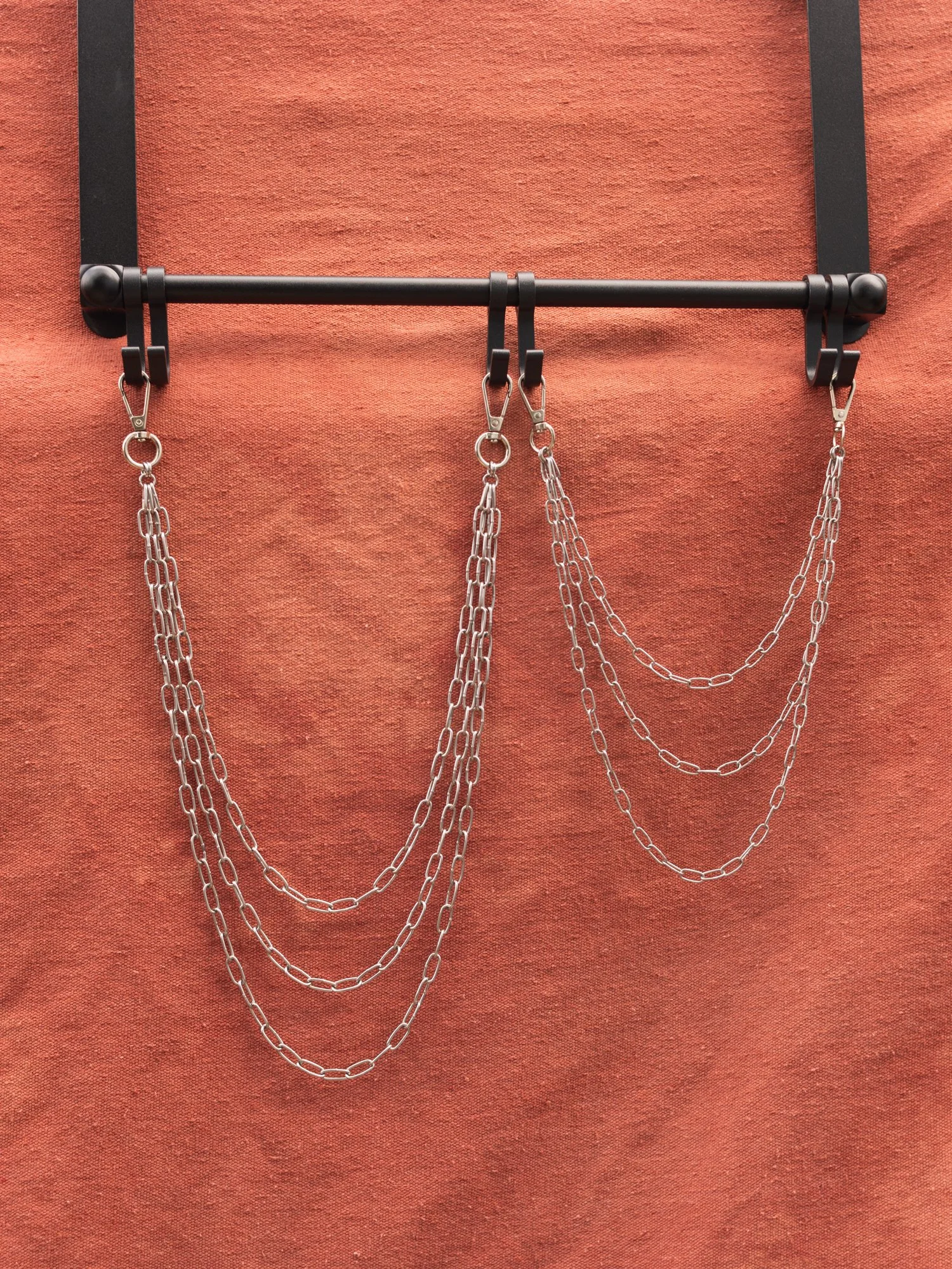 BELTCHAINS_004.jpg