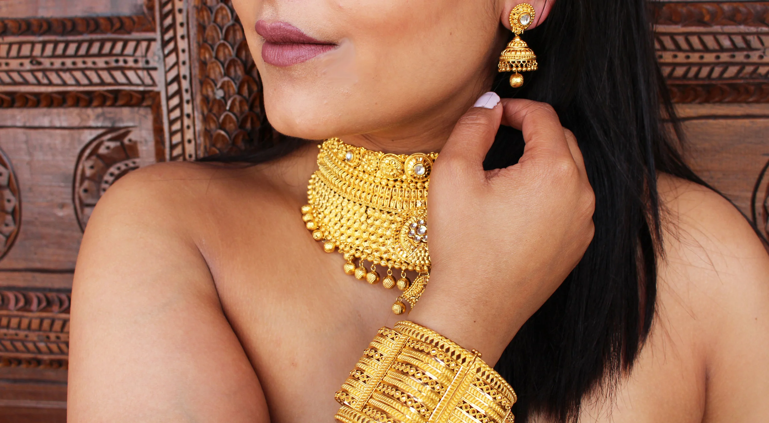Bridal Set Close Up.jpg