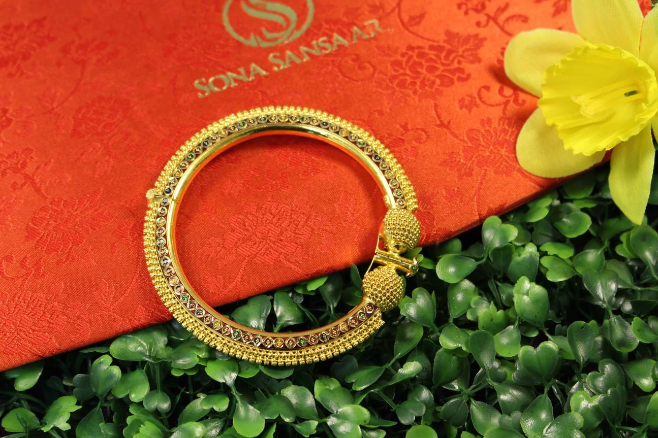Meenakari Screw Bangle 2.jpg