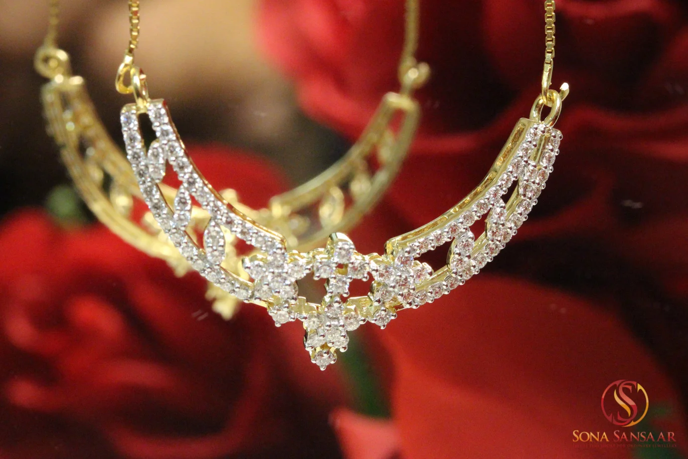 Curved Diamond Tarmanya Pendant