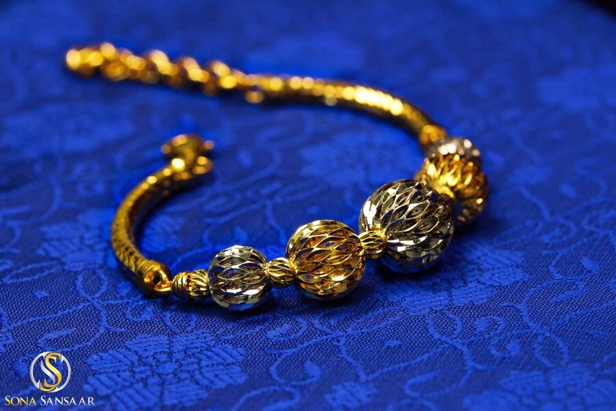 22kt Two-Tone Bracelet_LREdited_Watermarked_result.jpg