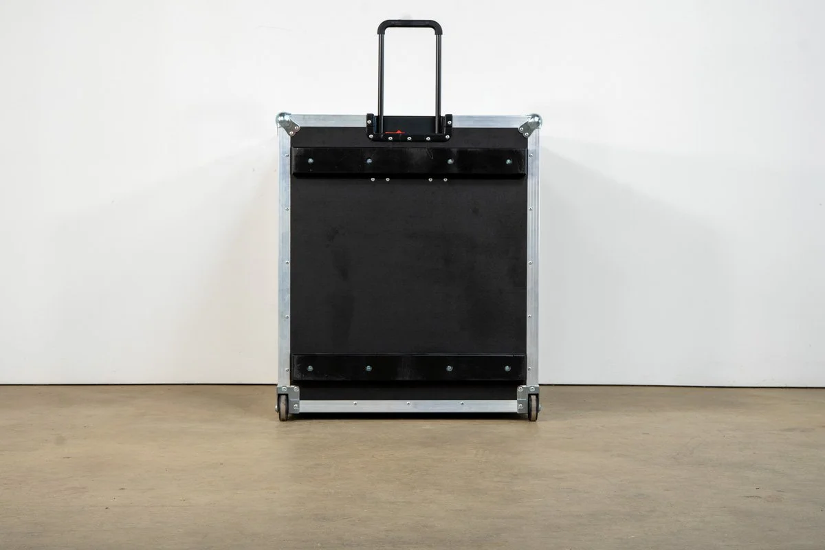 _slamhammer_audio_custom_wheel behind_case_roadcase_.jpg