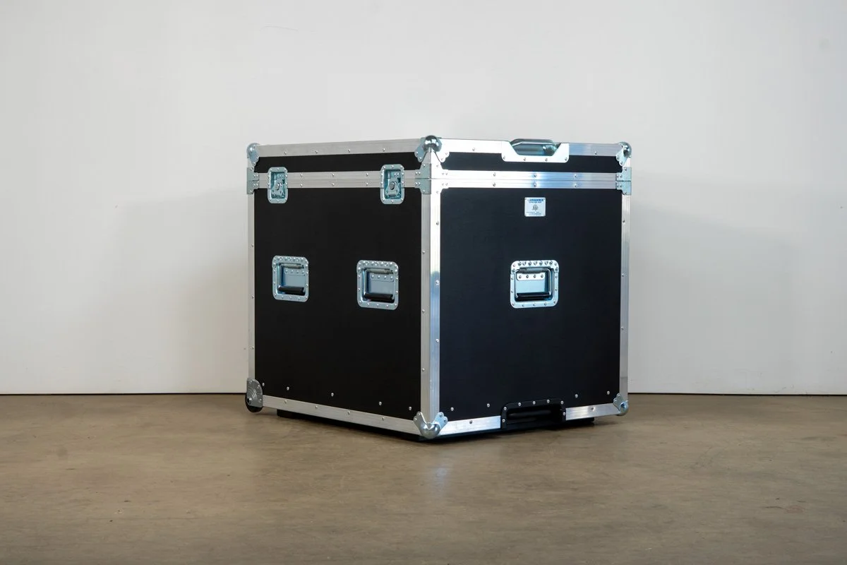 _slamhammer_audio_custom_wheel behind_case_roadcase_2.jpg