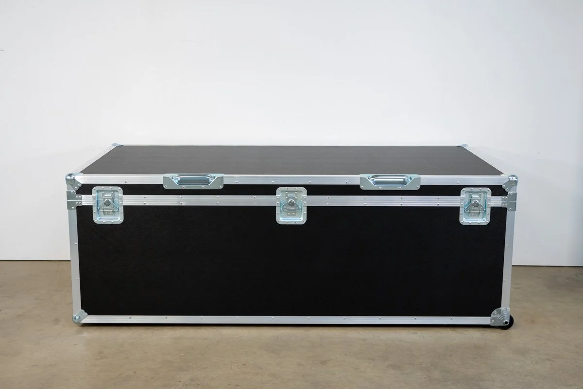 _slamhammer_trunk_custom_corner casters_.jpg