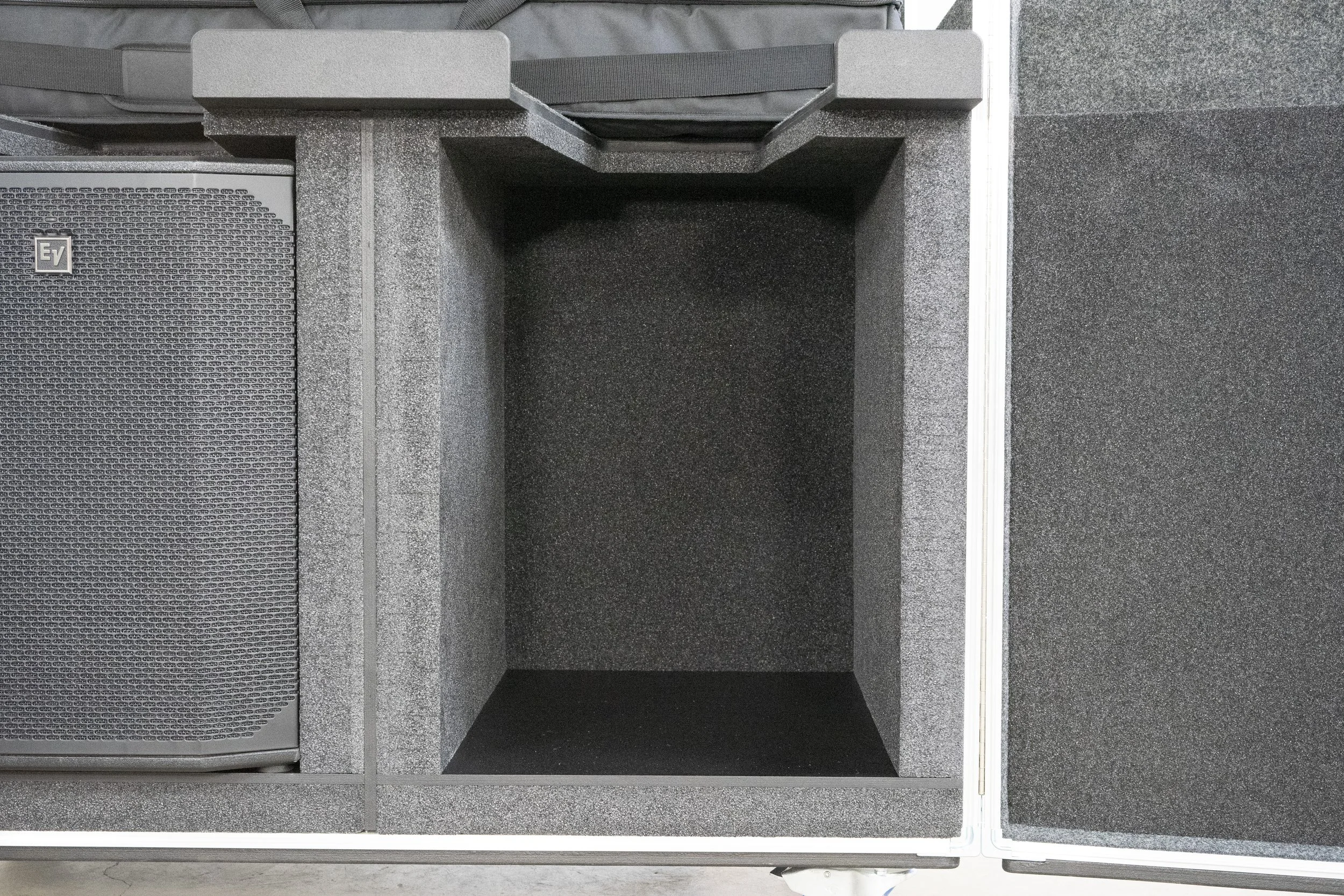 ev-evolve70-kit-dual-door-split-clamshell-2.jpg