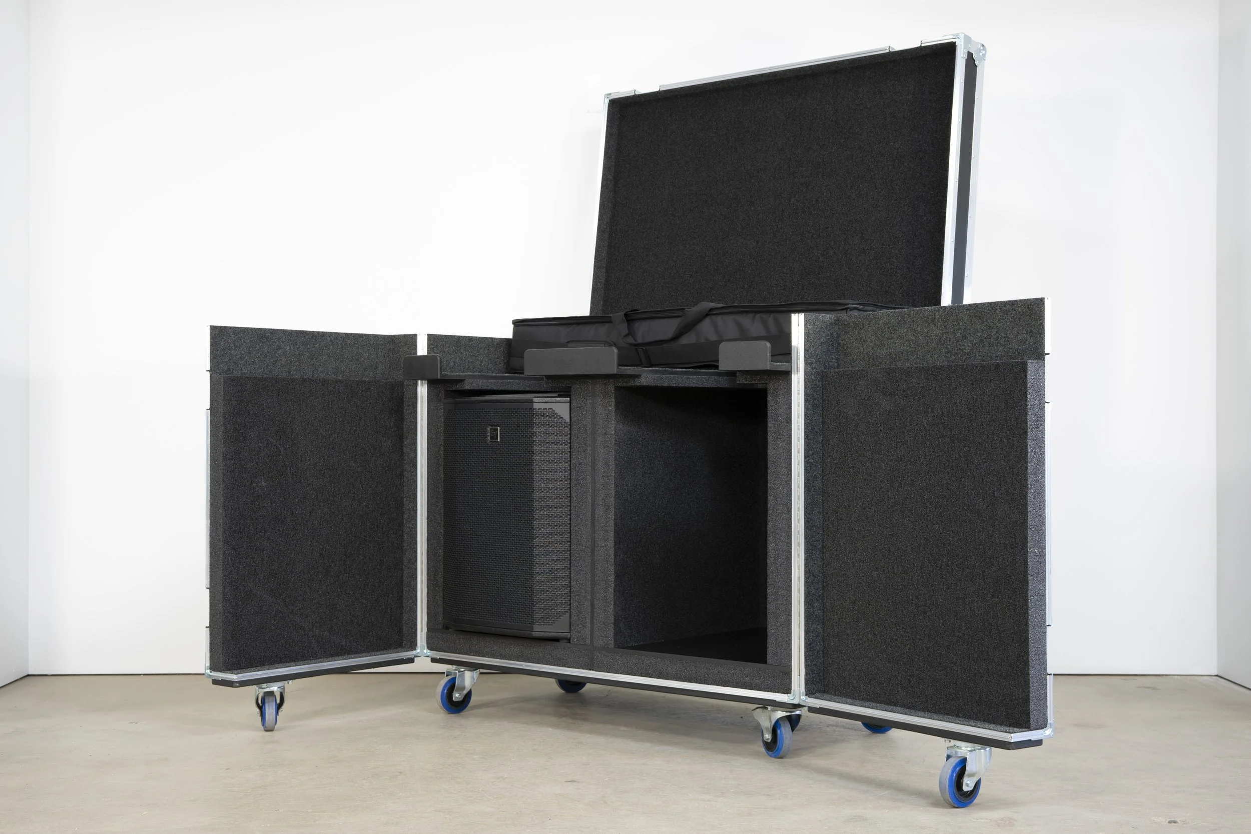 ev-evolve70-kit-dual-door-split-clamshell-8.jpg