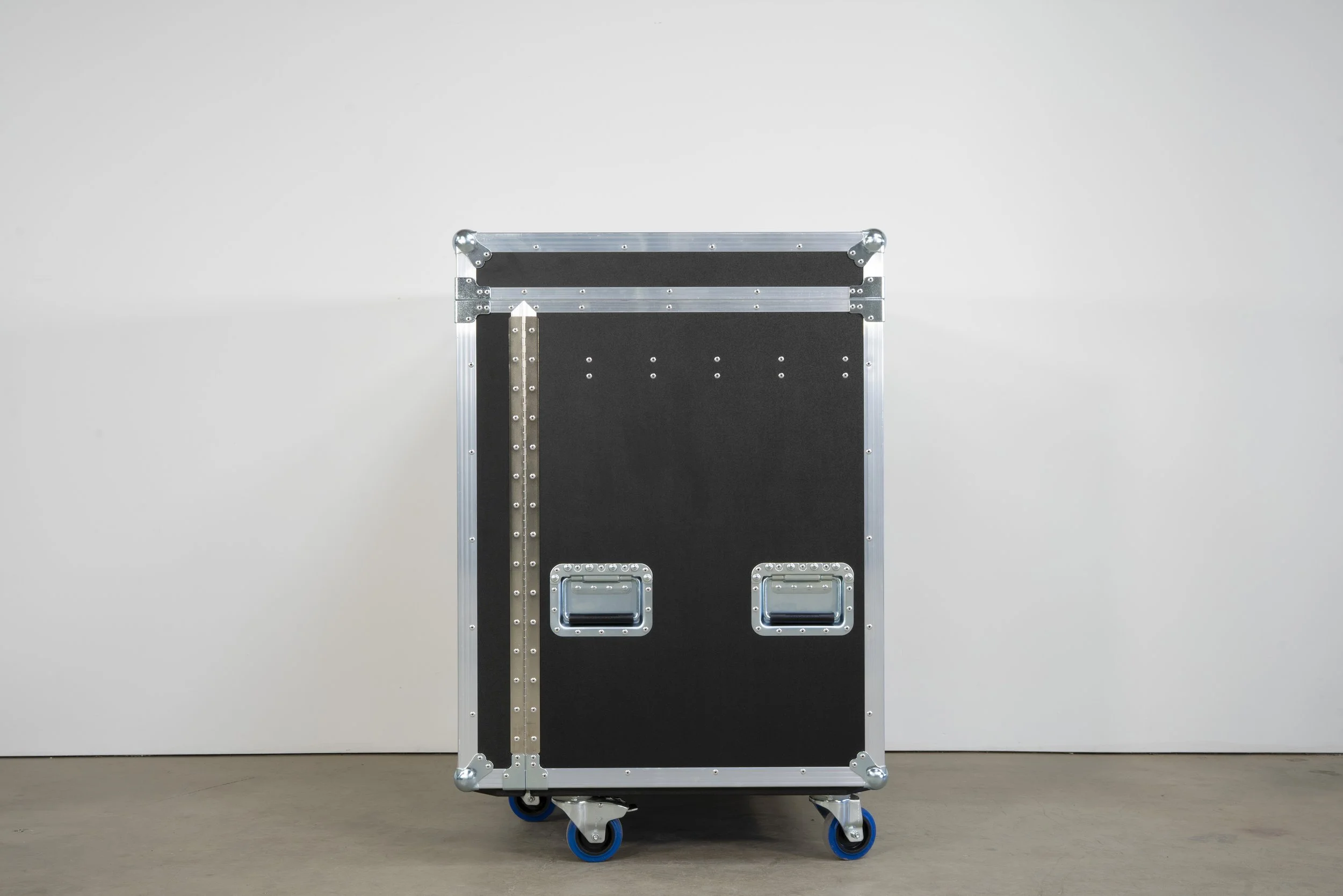 ev-evolve70-kit-dual-door-split-clamshell-11.jpg