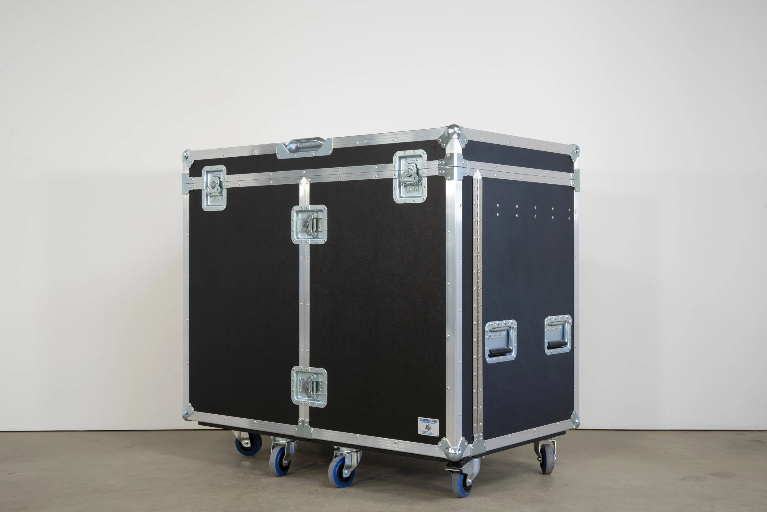 ev-evolve70-kit-dual-door-split-clamshell-14.jpg