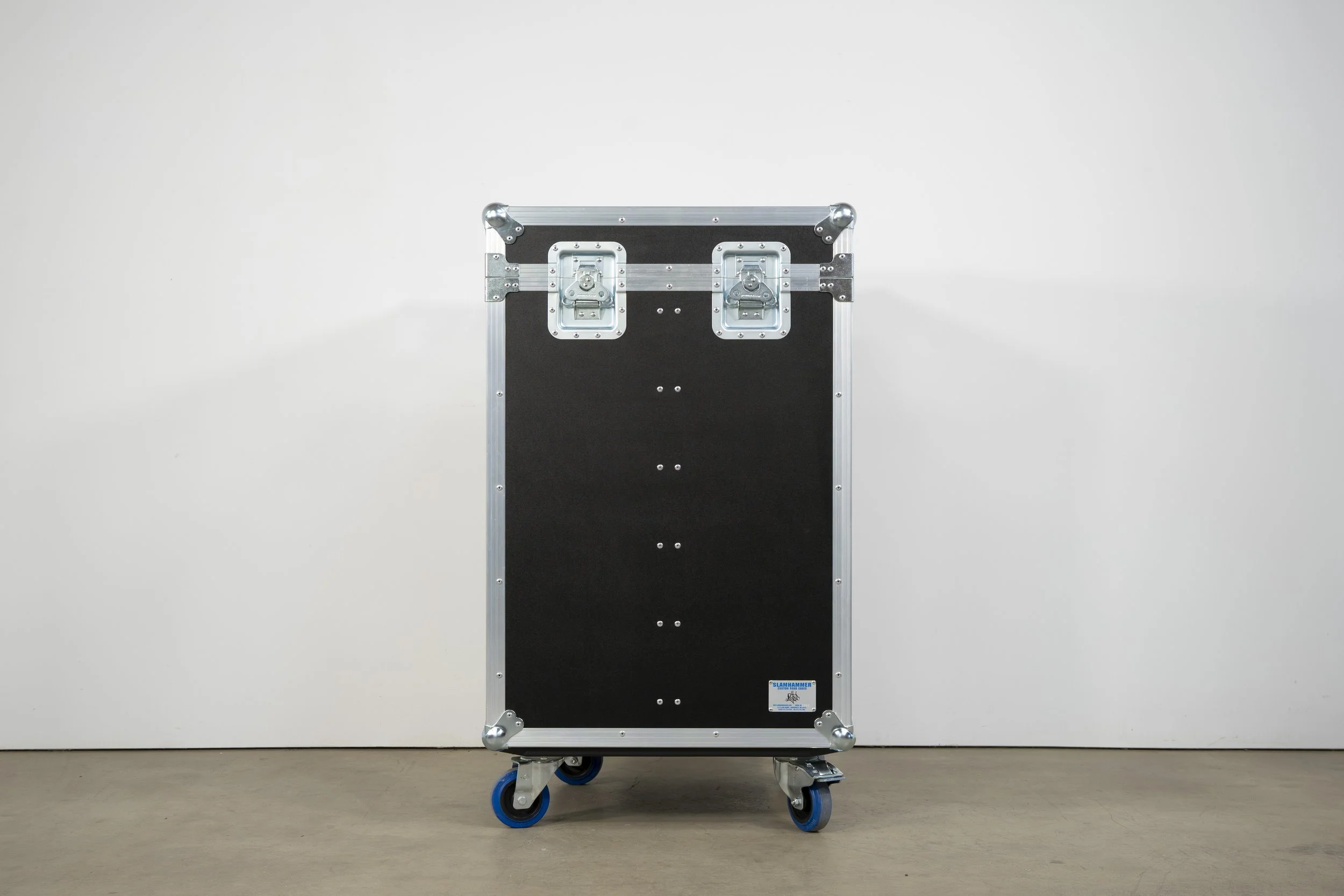 chauvet-maverick-s-profile-dual-trunk-2.jpg