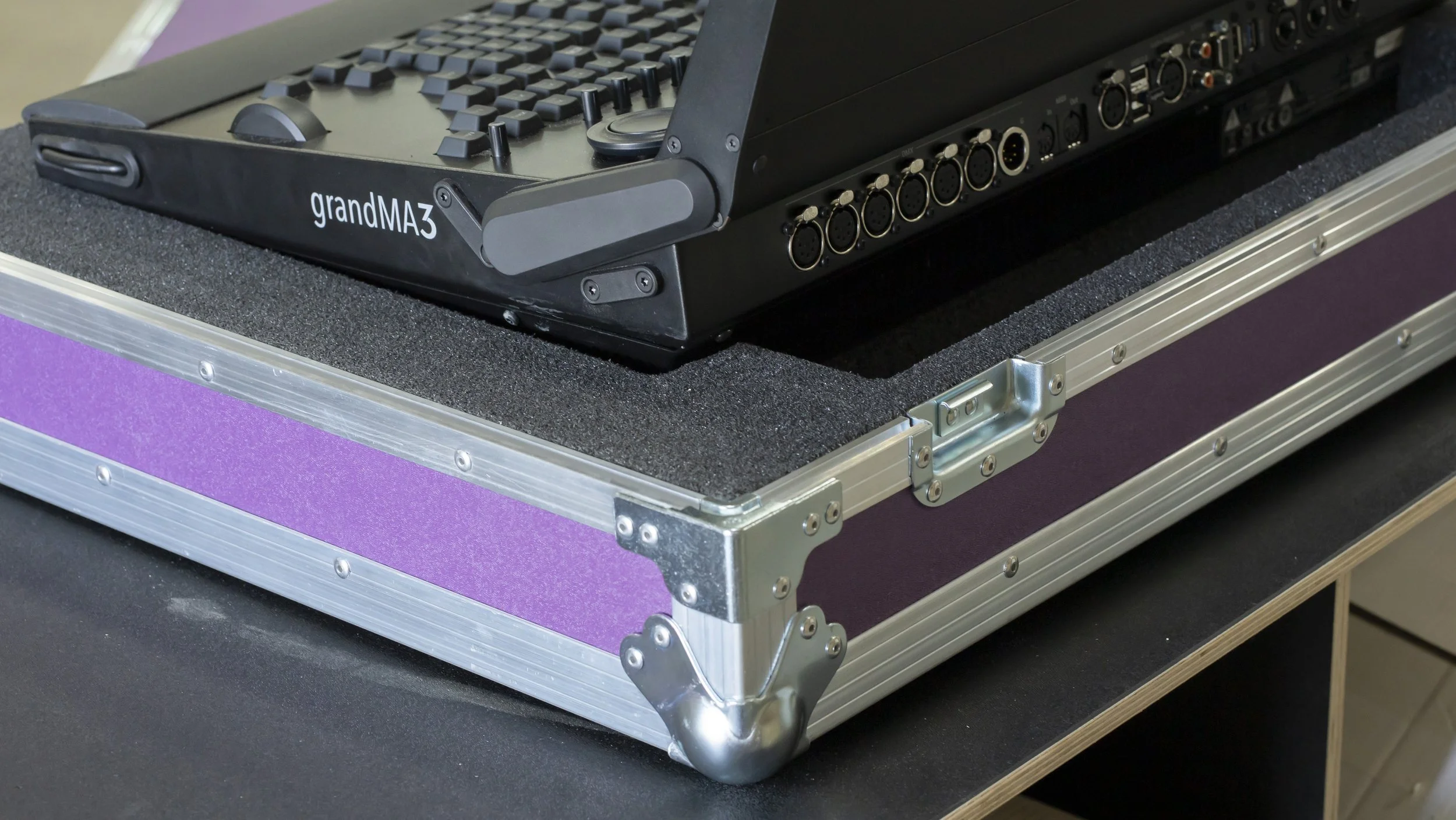 Copy of CASTERBOARD LID OFF SCREEN UP BACK ANGLE DETAIL.jpg