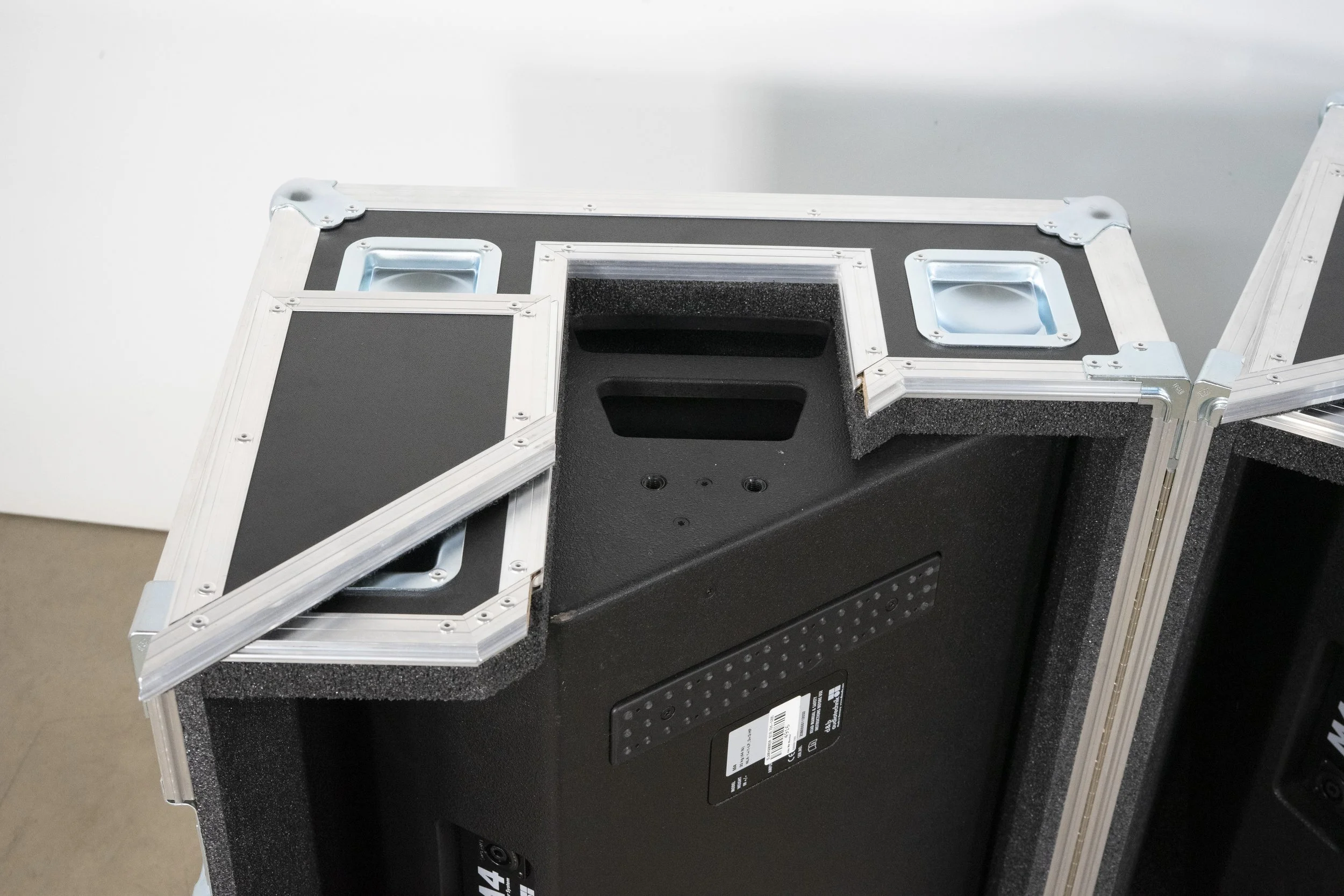 db-m4-clamshell-10.jpg