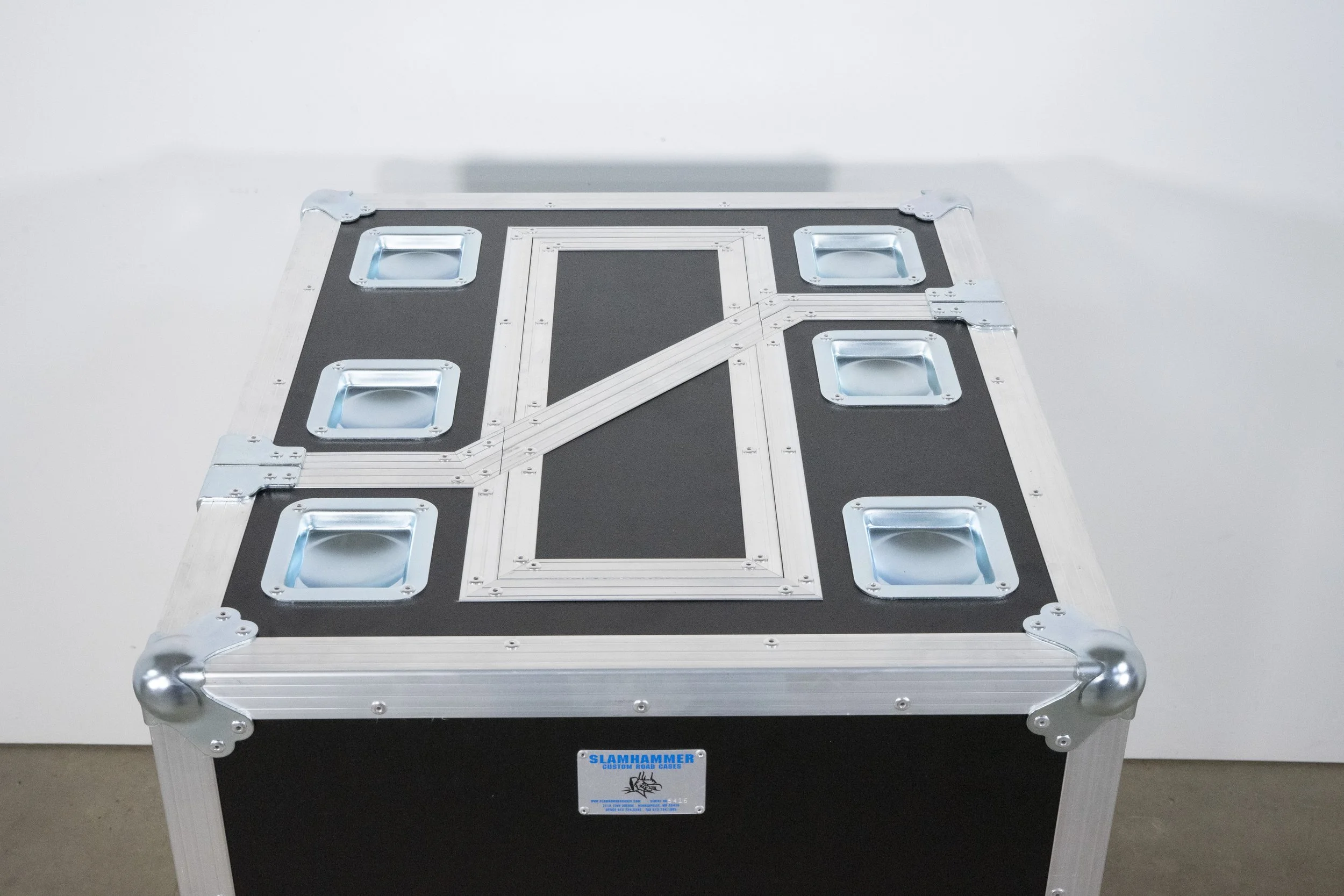 db-m4-clamshell-15.jpg