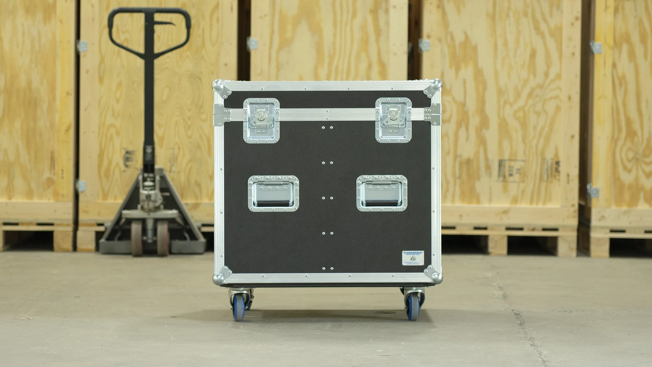 l-acoustics-a10-wide-trunk-4.jpg