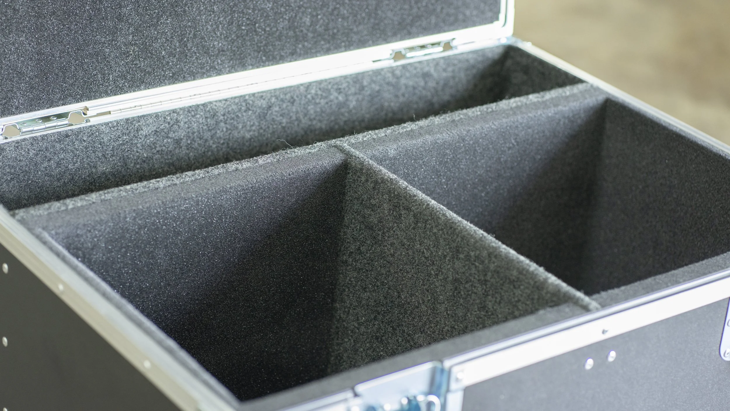 l-acoustics-a10-wide-trunk-6.jpg