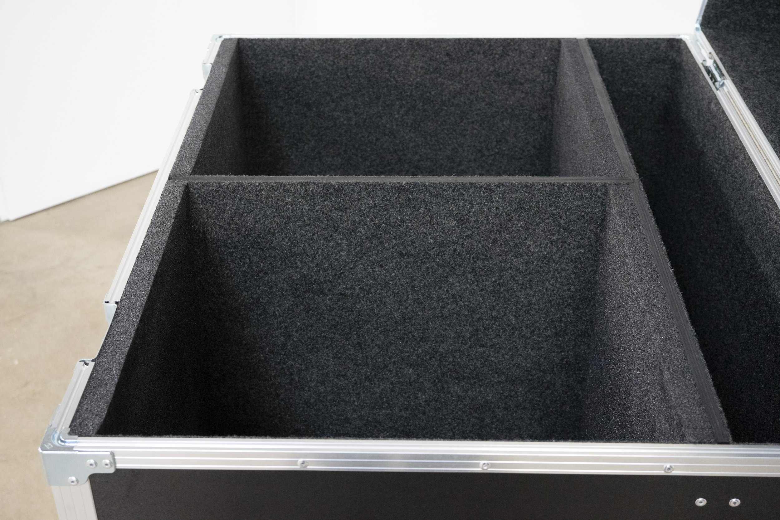 l-acoustics-a15-wide-trunk-2.jpg