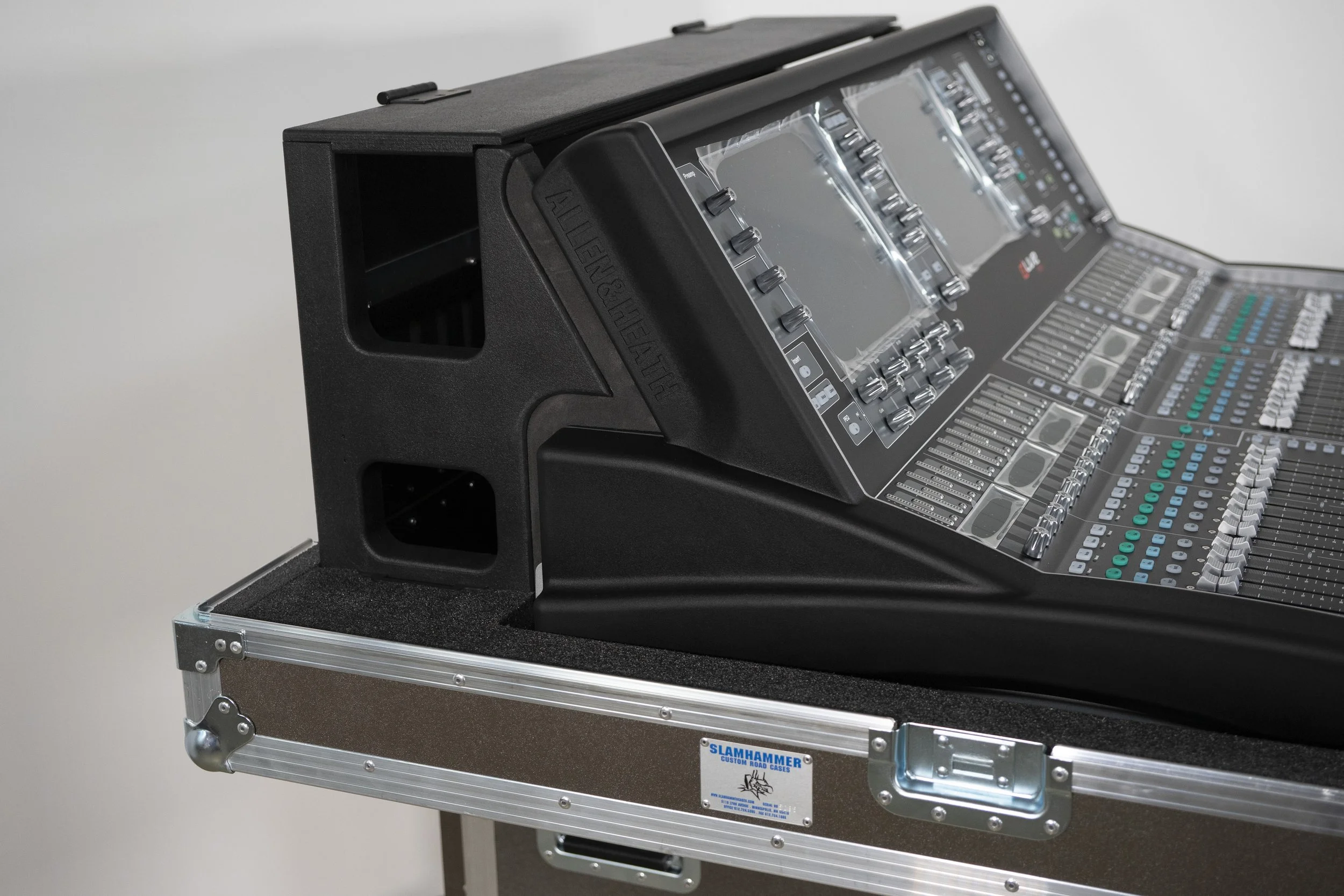 allen-heath-d-live-sd5000-split-caseover-4.jpg