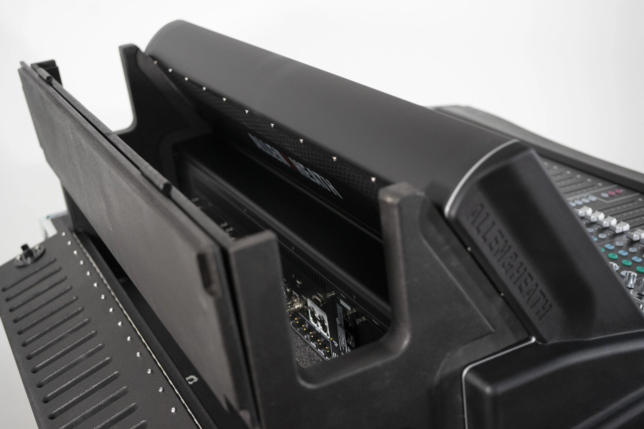 allen-heath-d-live-sd5000-split-caseover-16.jpg