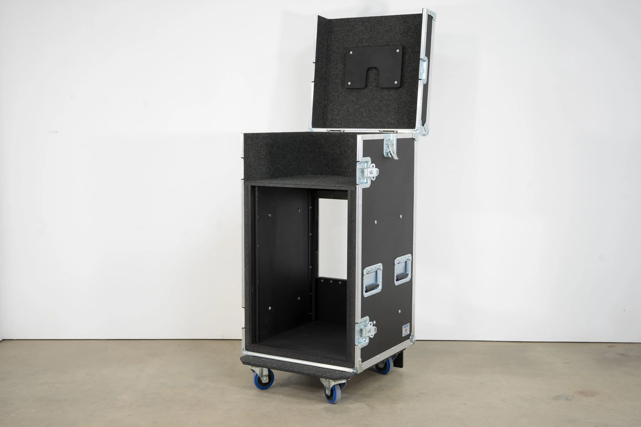 16u-production-rack-split-caseover-19.jpg