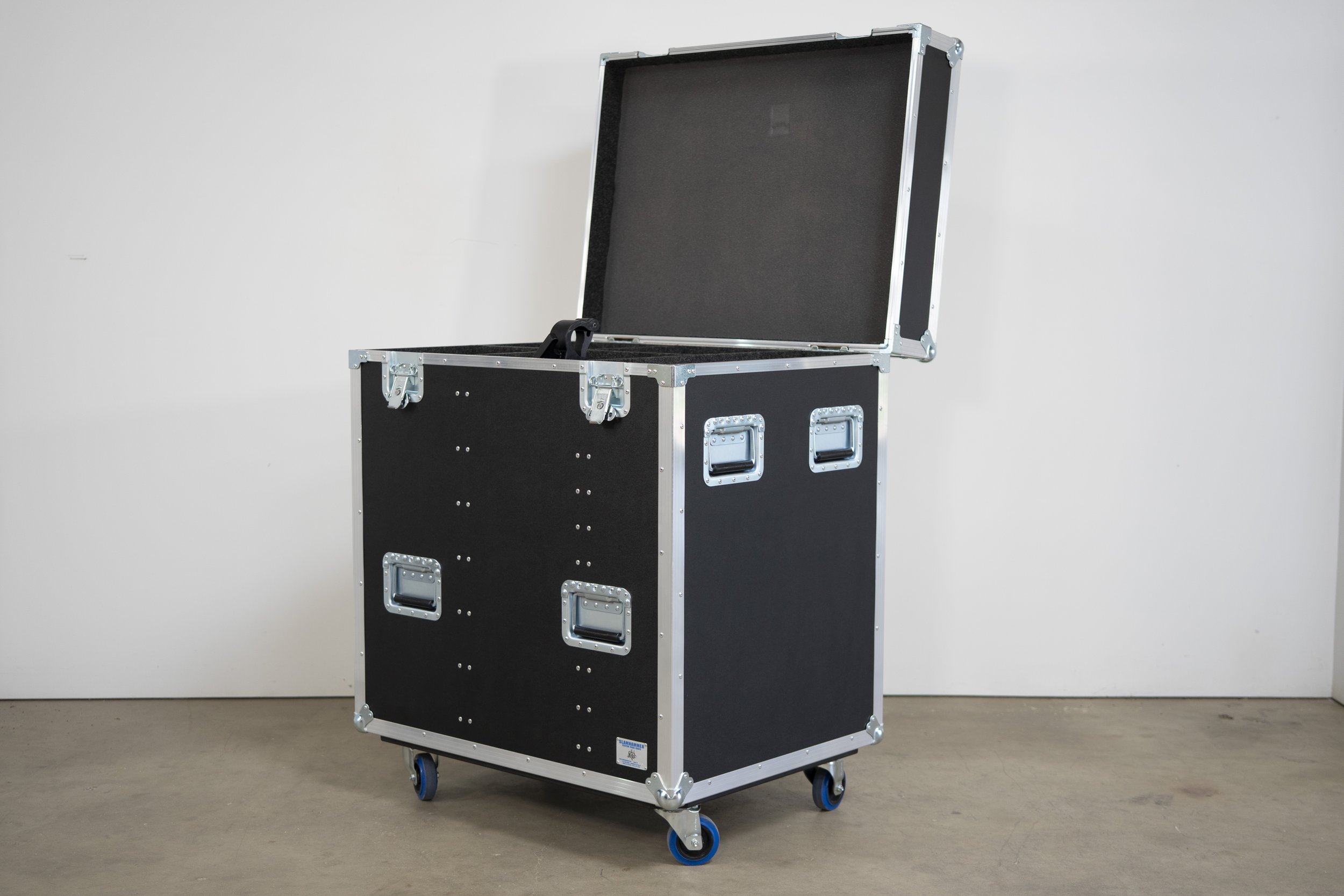 etc-source-four-series-3-leko-quad-trunk-8.jpg