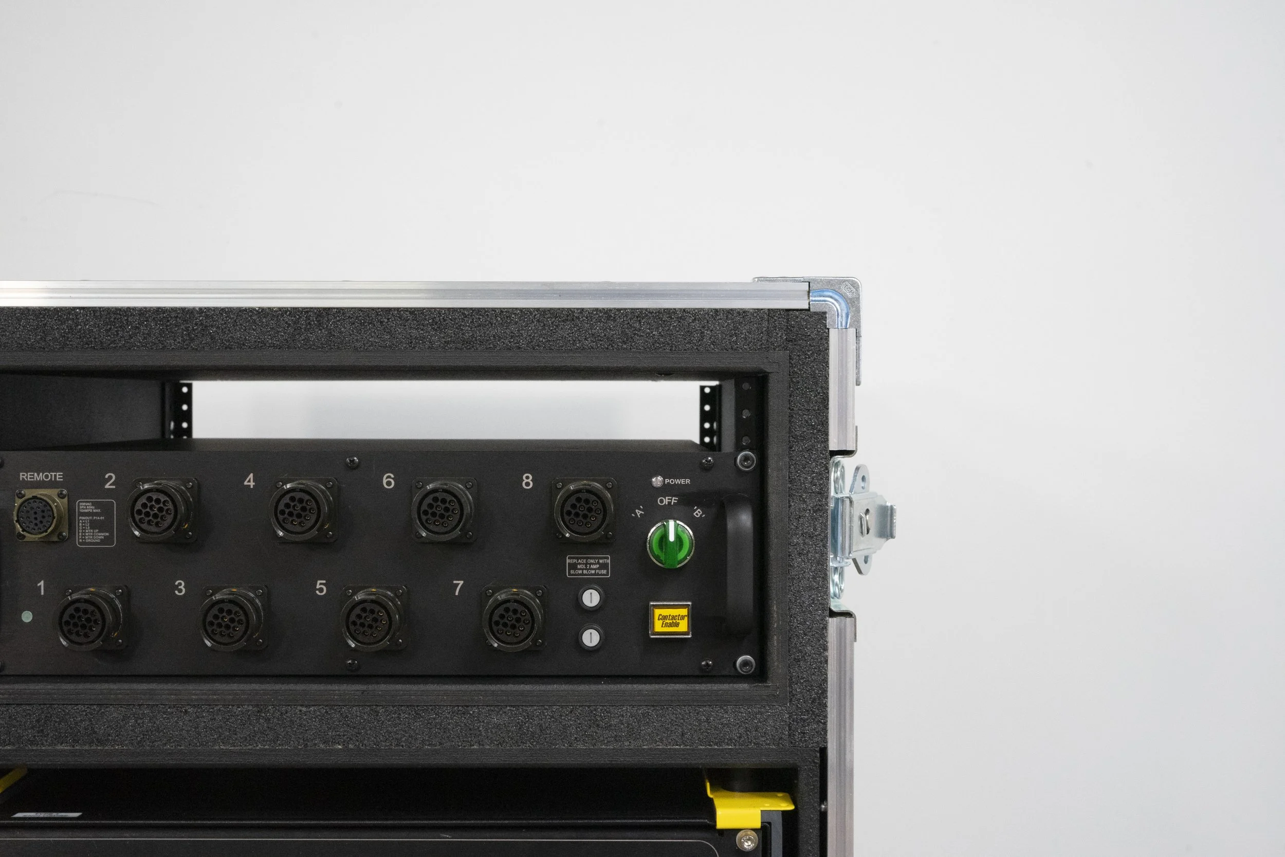 motor-control-distro-rack-dual-removable-lid-11(1).jpg