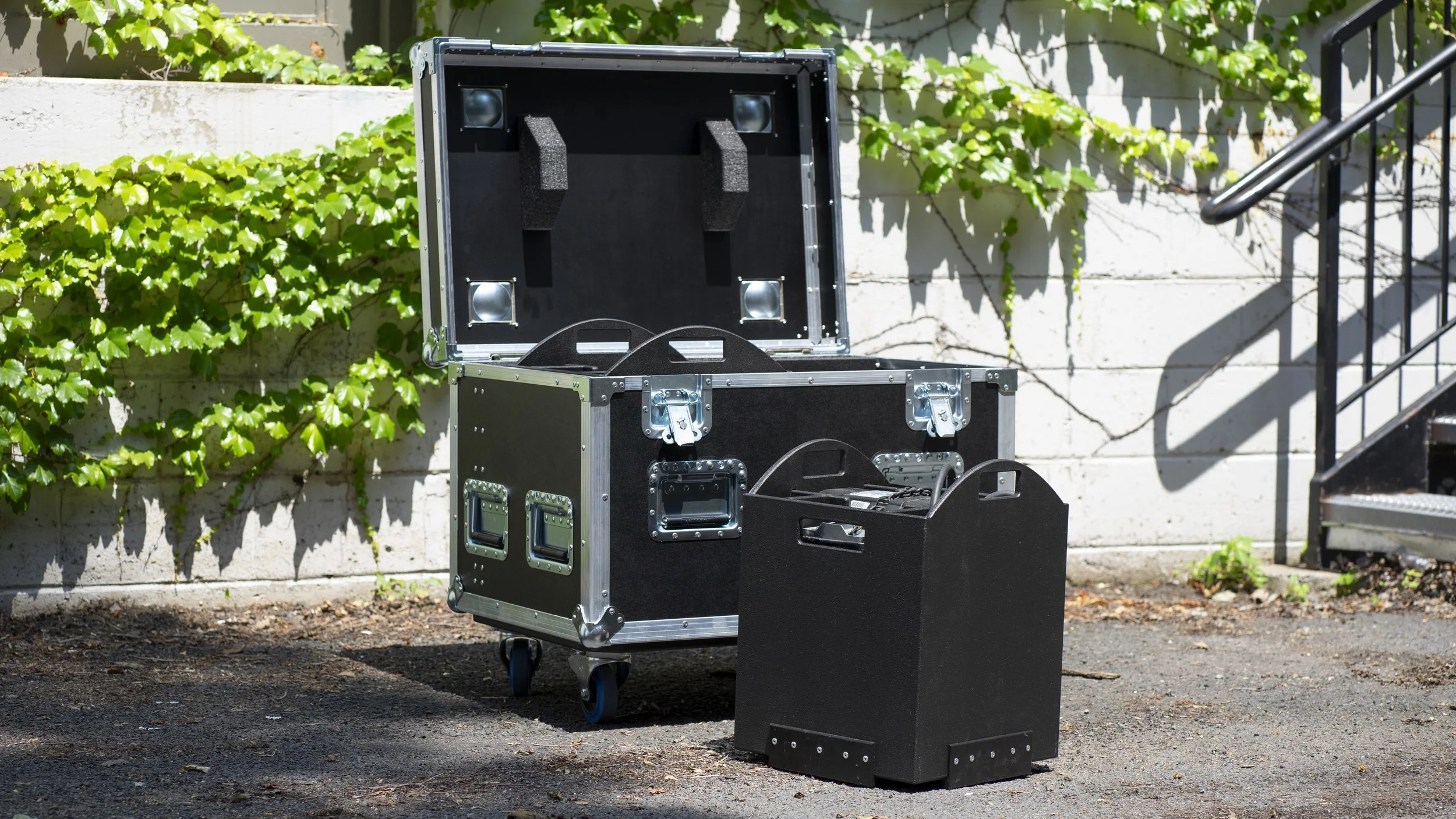 Two Way Removable Motor Trunk - CM Prostar 1/4 Ton