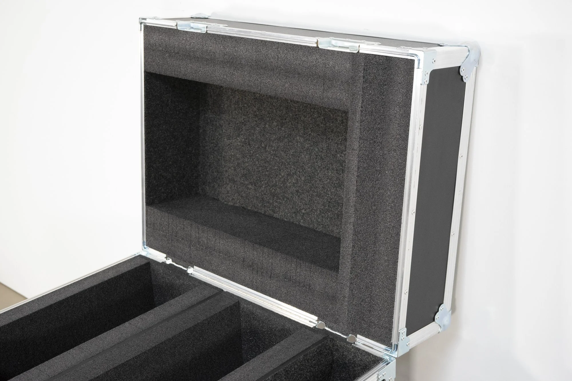chauvet-strike-array-4c-dual-strike-array-4c-13.jpg