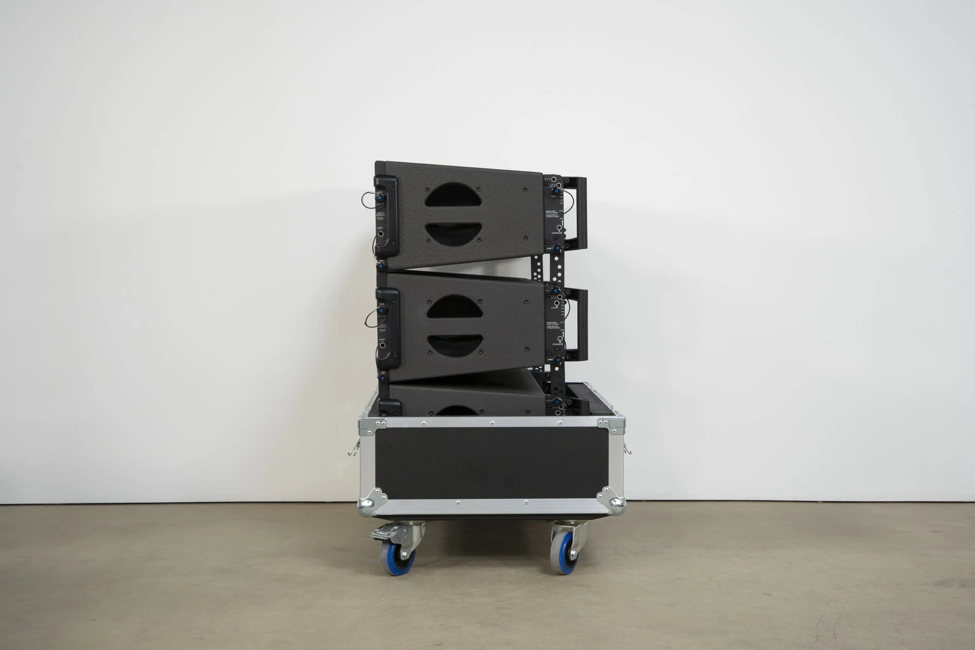 l-acoustics-kara-ii-kara-ii-7.jpg