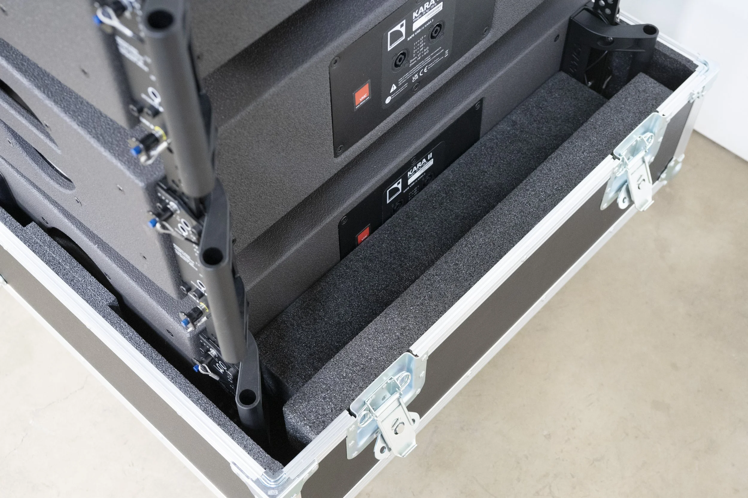 L-Acoustics Kara I3.JPG