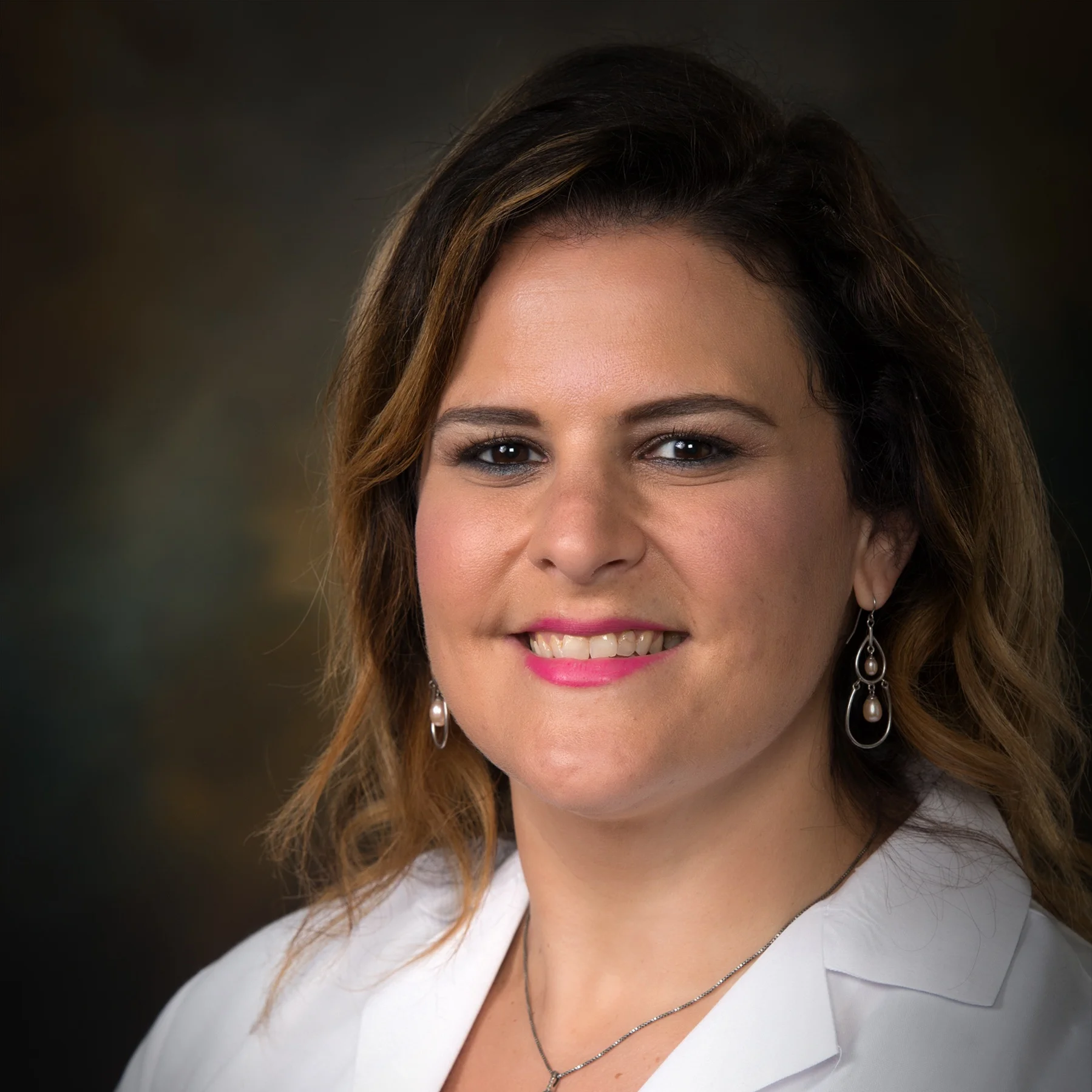Traci-lyn+Elsen+Headshot+2018+without+Mickey.jpg