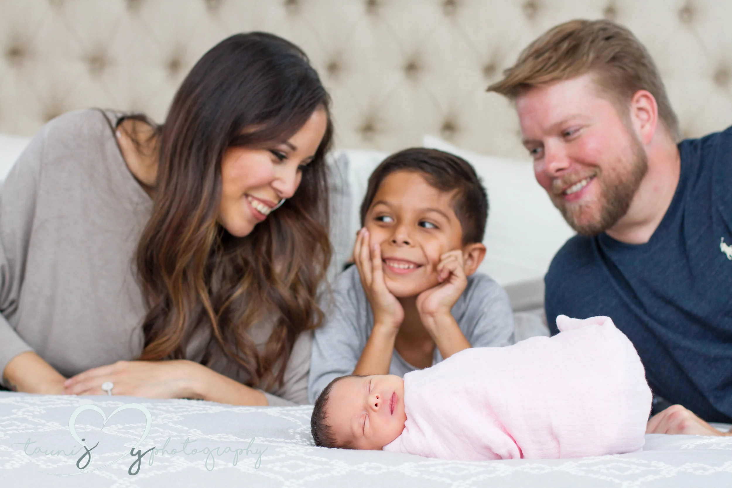 Meet Addison — Tauni Joy Photography family , newborn and family ...