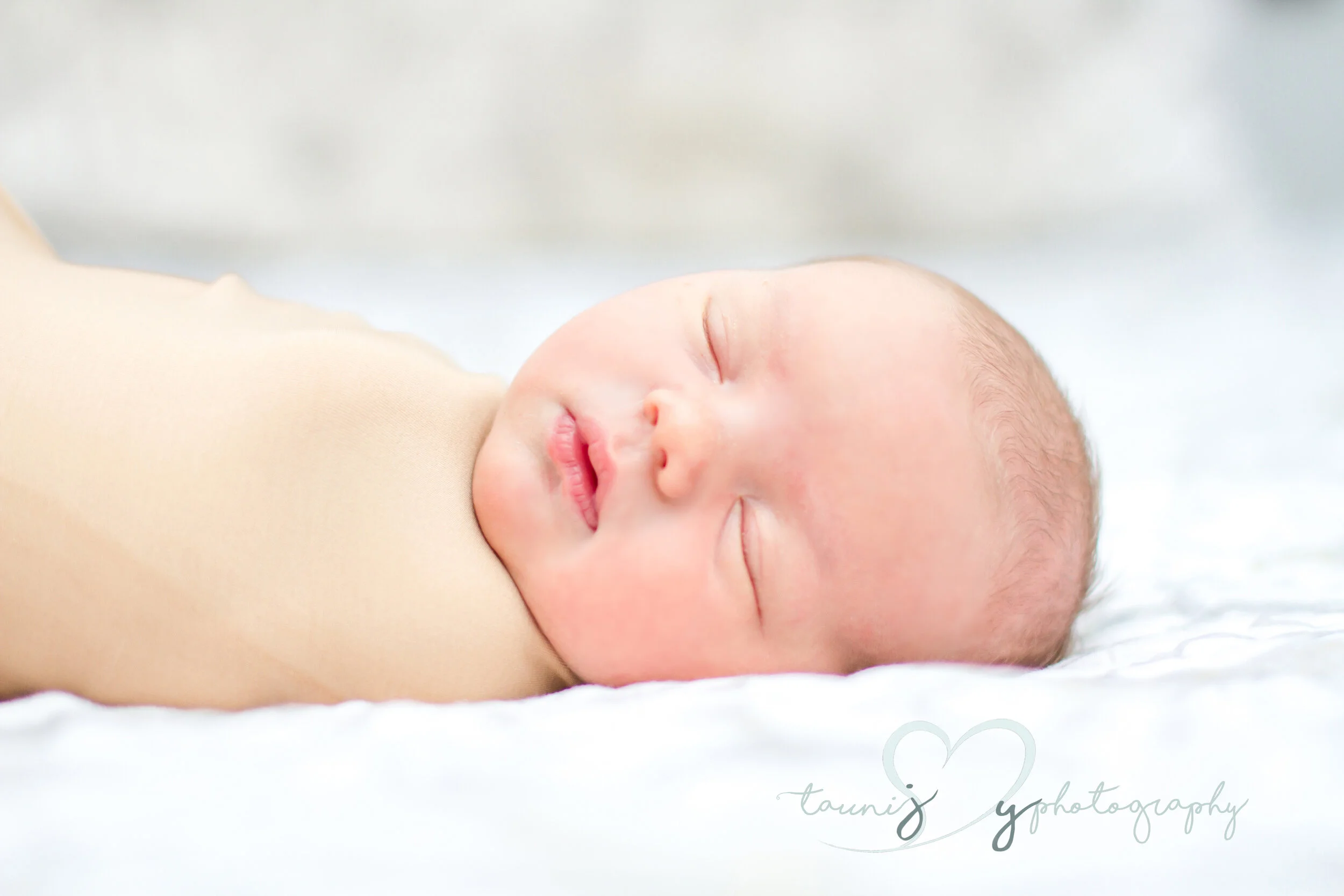 Newborn photographer tauni Joy Photography