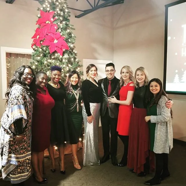 Merry Christmas from my crew to you!!! 🎄🎁🎄🎁🎄 #merrychristmas #seasonsgreetings #tistheseason #christmasservice